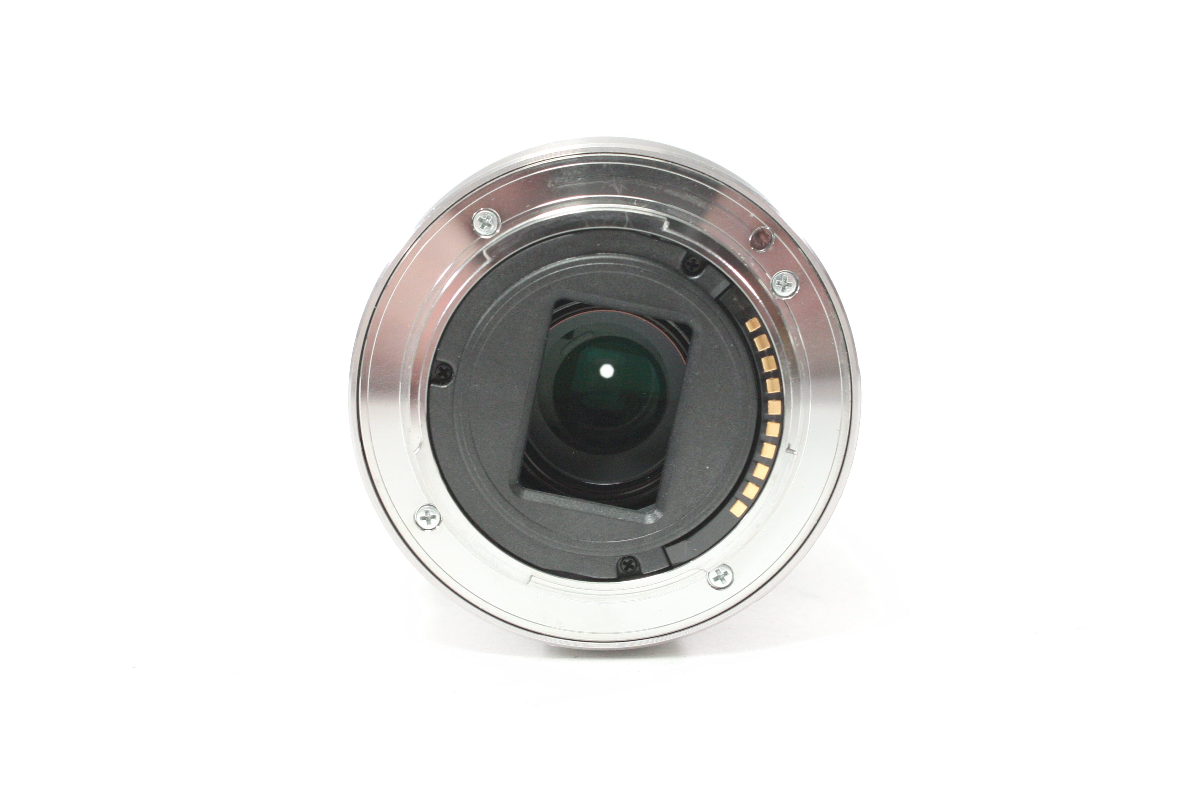 Sony E 55-210mm f/4.5-6.3 OSS Lens for Sony E Mount AS-IS