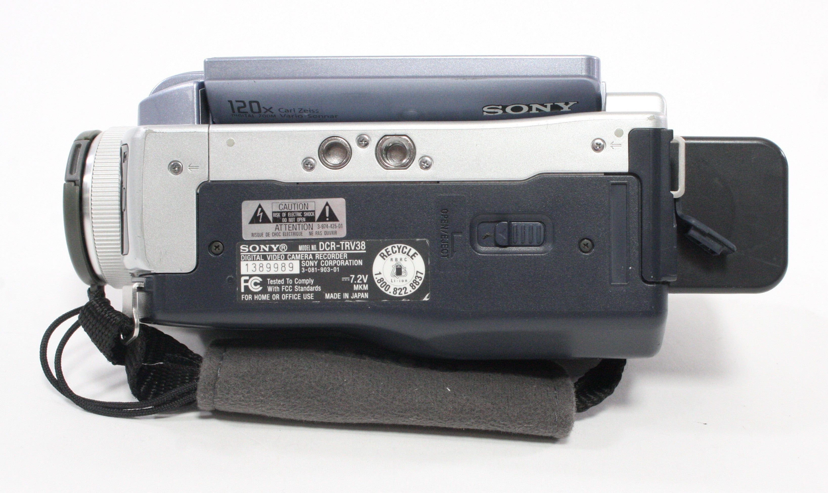 Sony Handycam DCS-TRV38 Camcorder