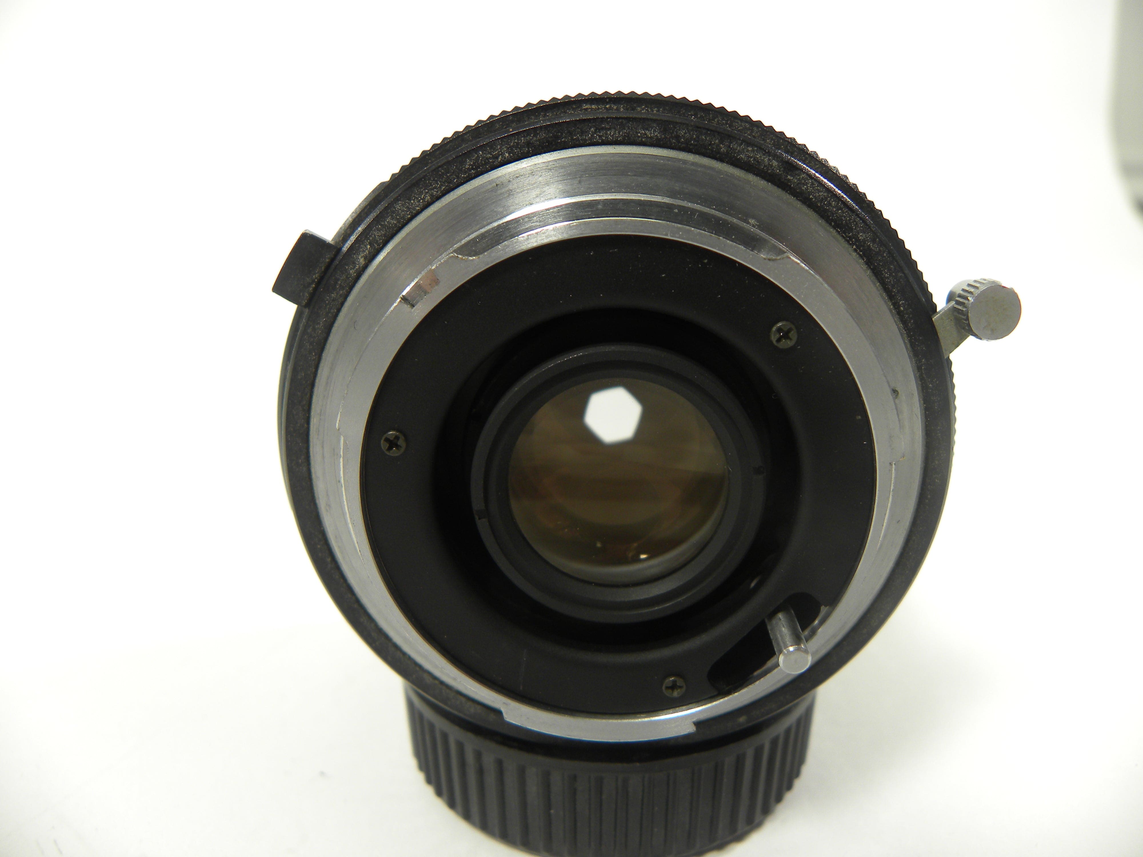 Vivitar 28mm f2.5 Minolta MD Mount