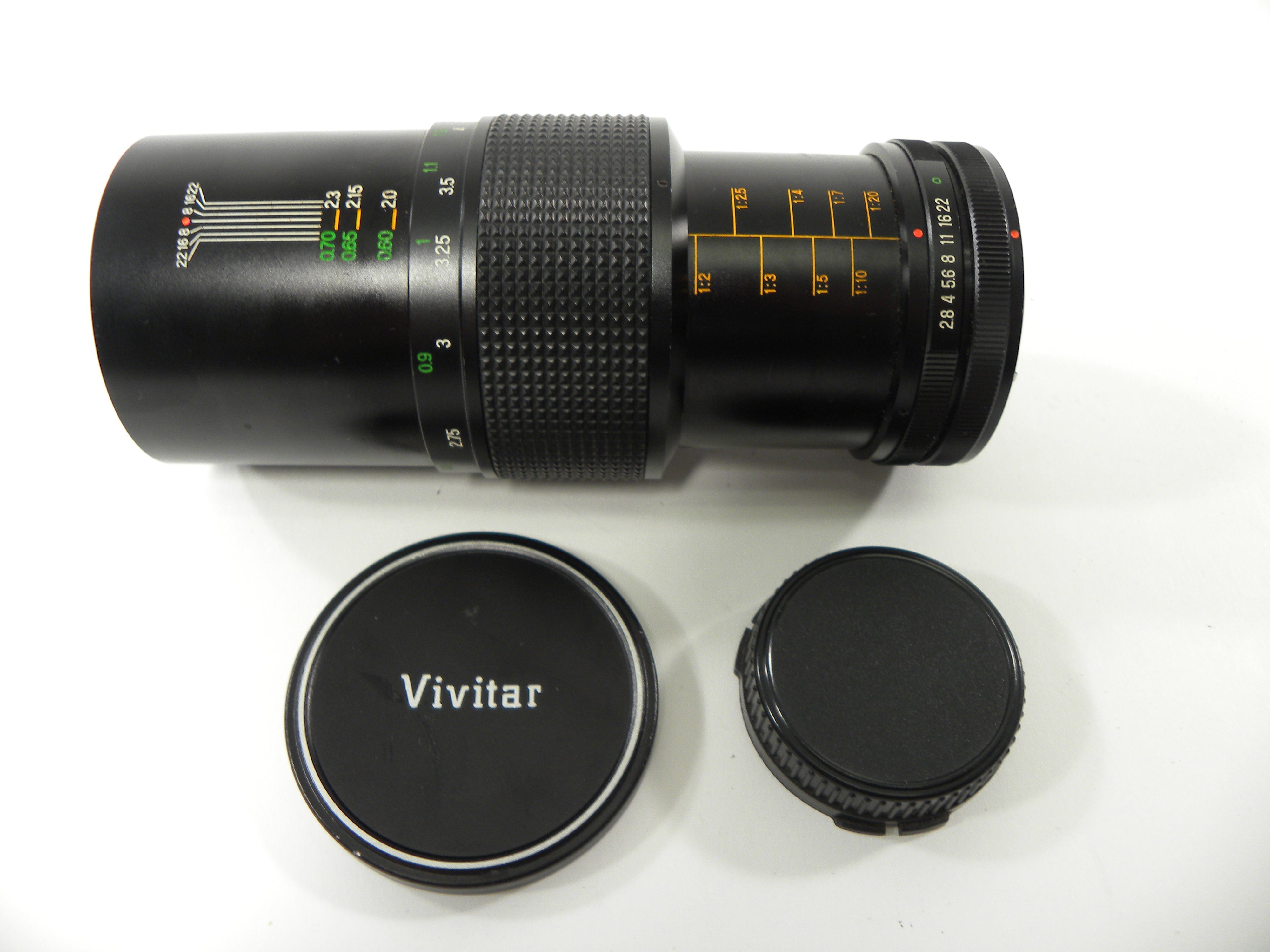 Vivitar Auto Telephoto Close Focusing 135mm f2.8 Canon FD Mount