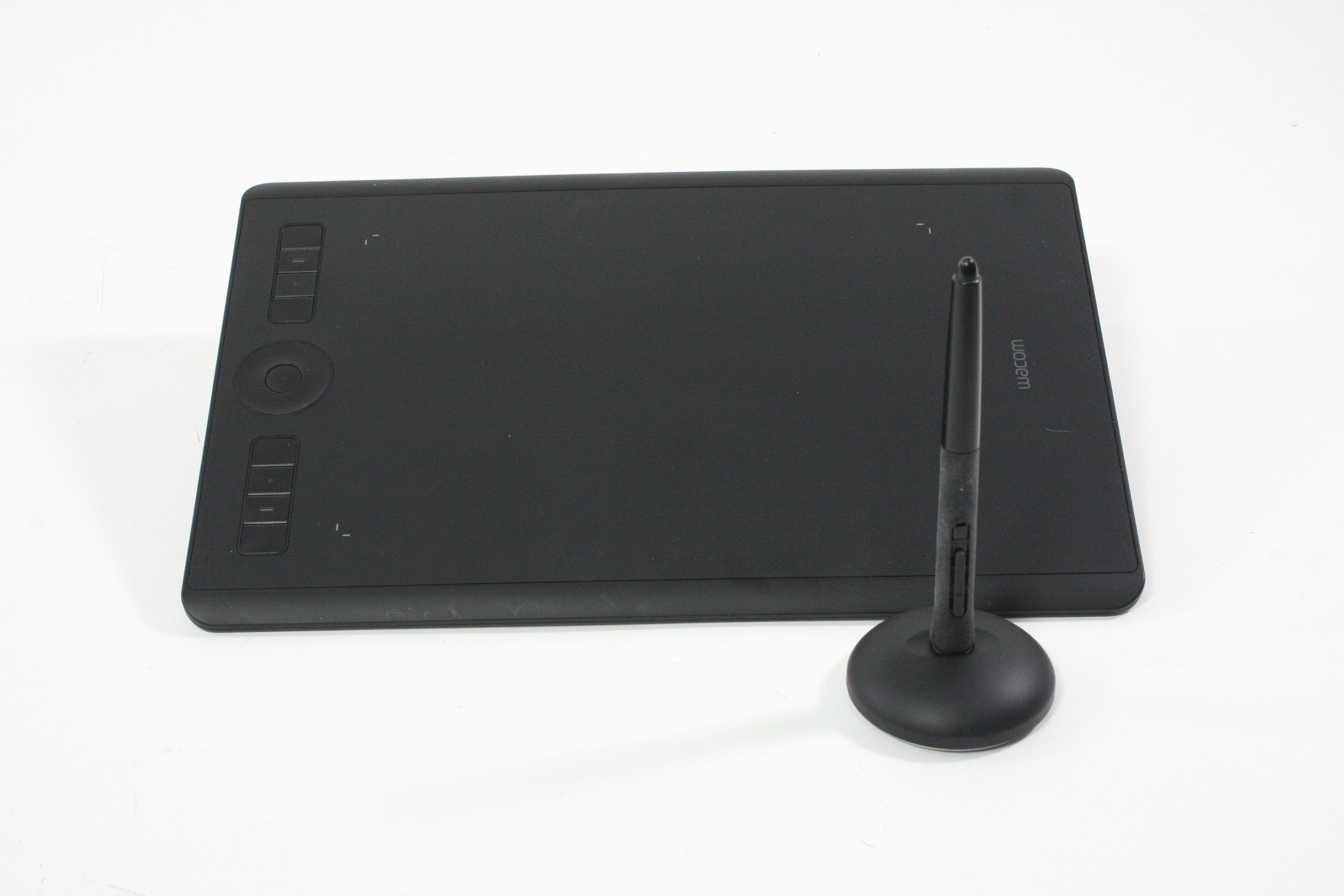 Wacom Intuos Pro PTH-660 with Pen and Dock