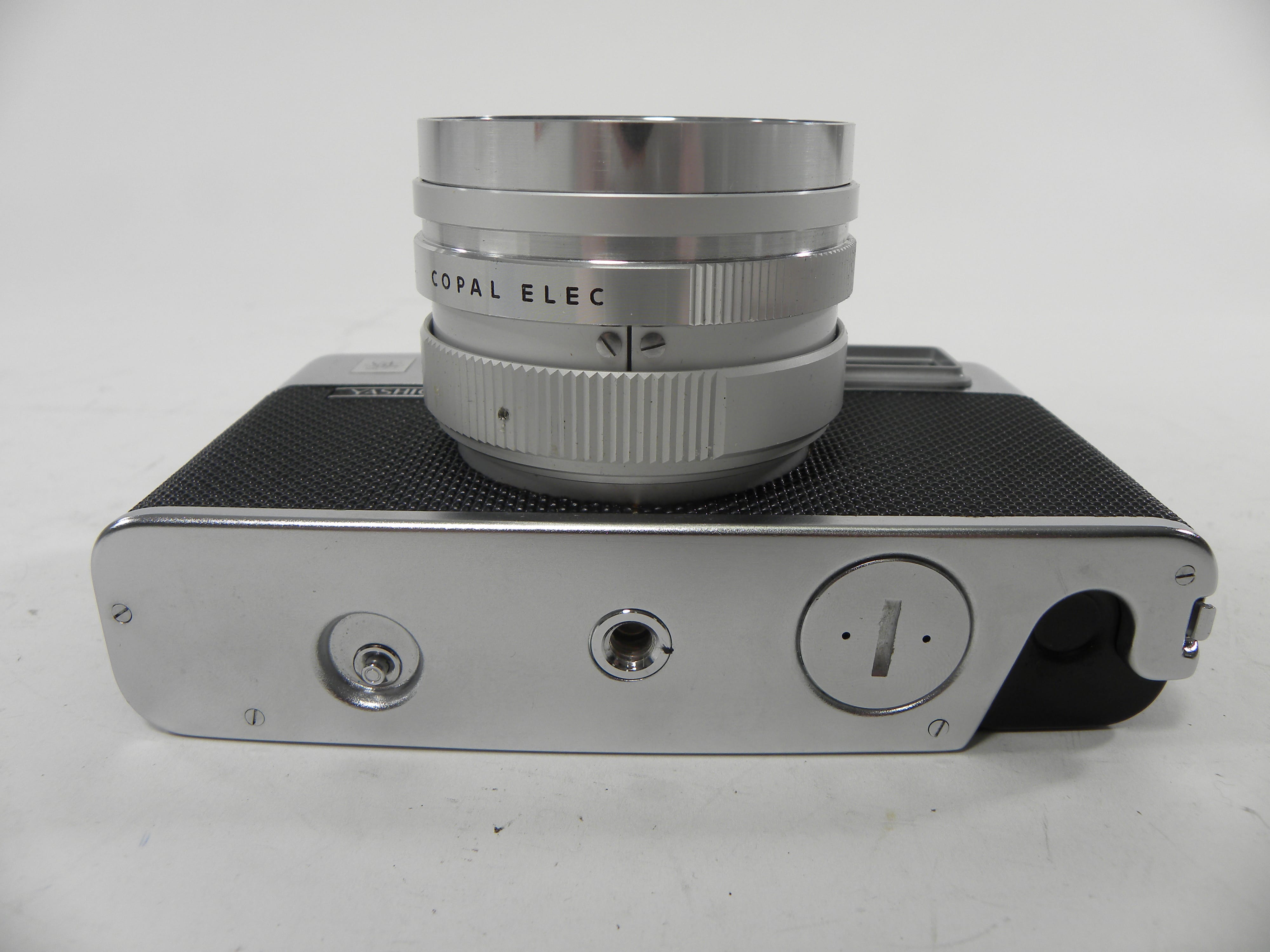 Yashica Electra 35 35mm Camera AS IS (Parts)