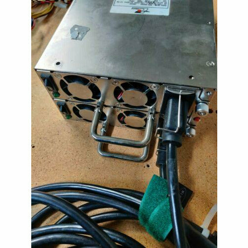 Fonte Zippy EMACS MRM-6600P 600W Redundant Power Supply similar to MRM-6650P - MFerraz Tecnologia