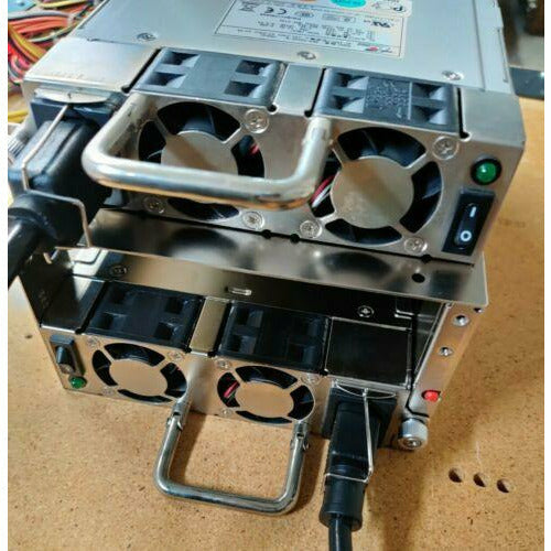 Fonte Zippy EMACS MRM-6600P 600W Redundant Power Supply similar to MRM-6650P - MFerraz Tecnologia