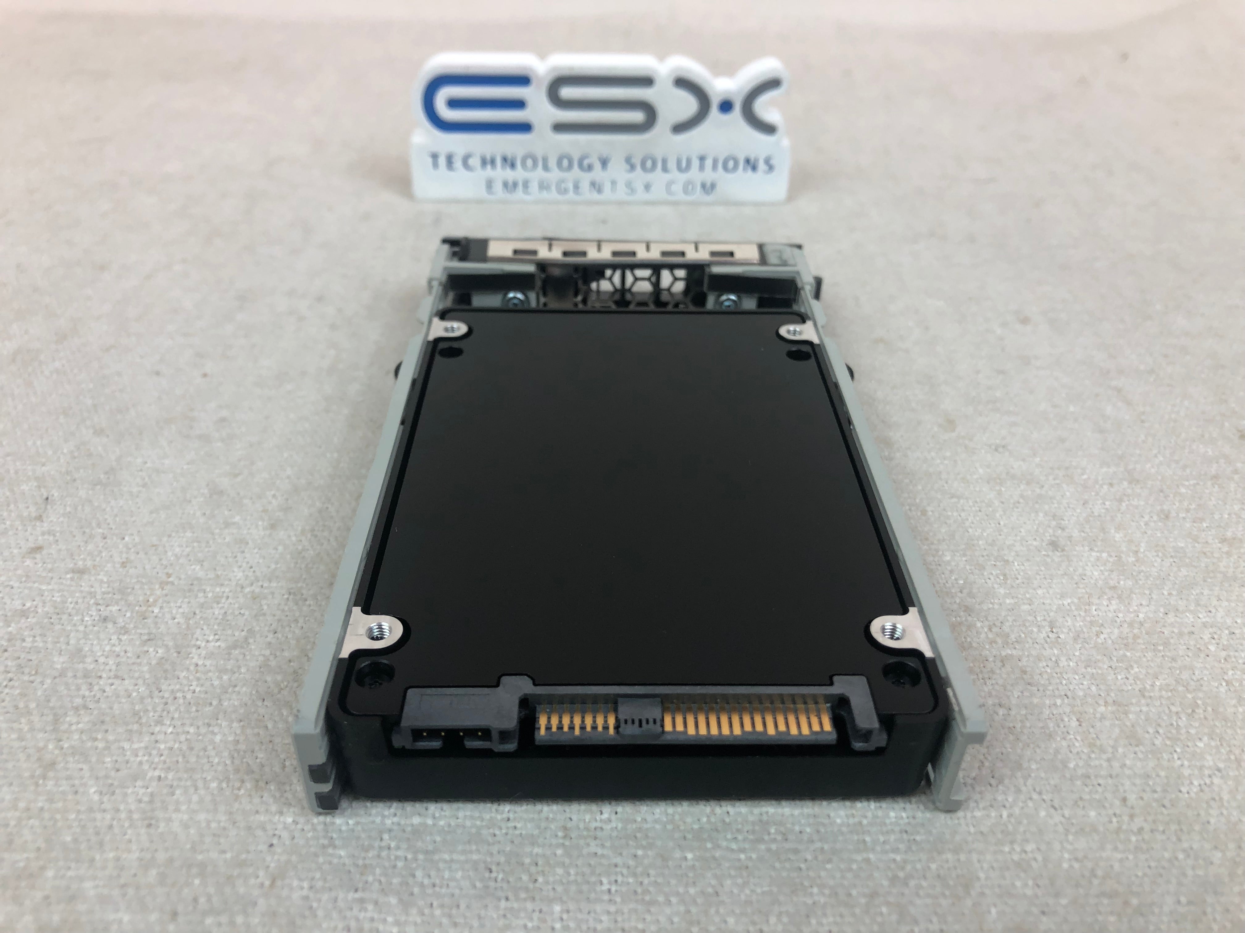 Dell 7FNRX 960GB 12Gb/s 2.5” SAS Read Intensive SSD Samsung PM1633a MZ-ILS960B