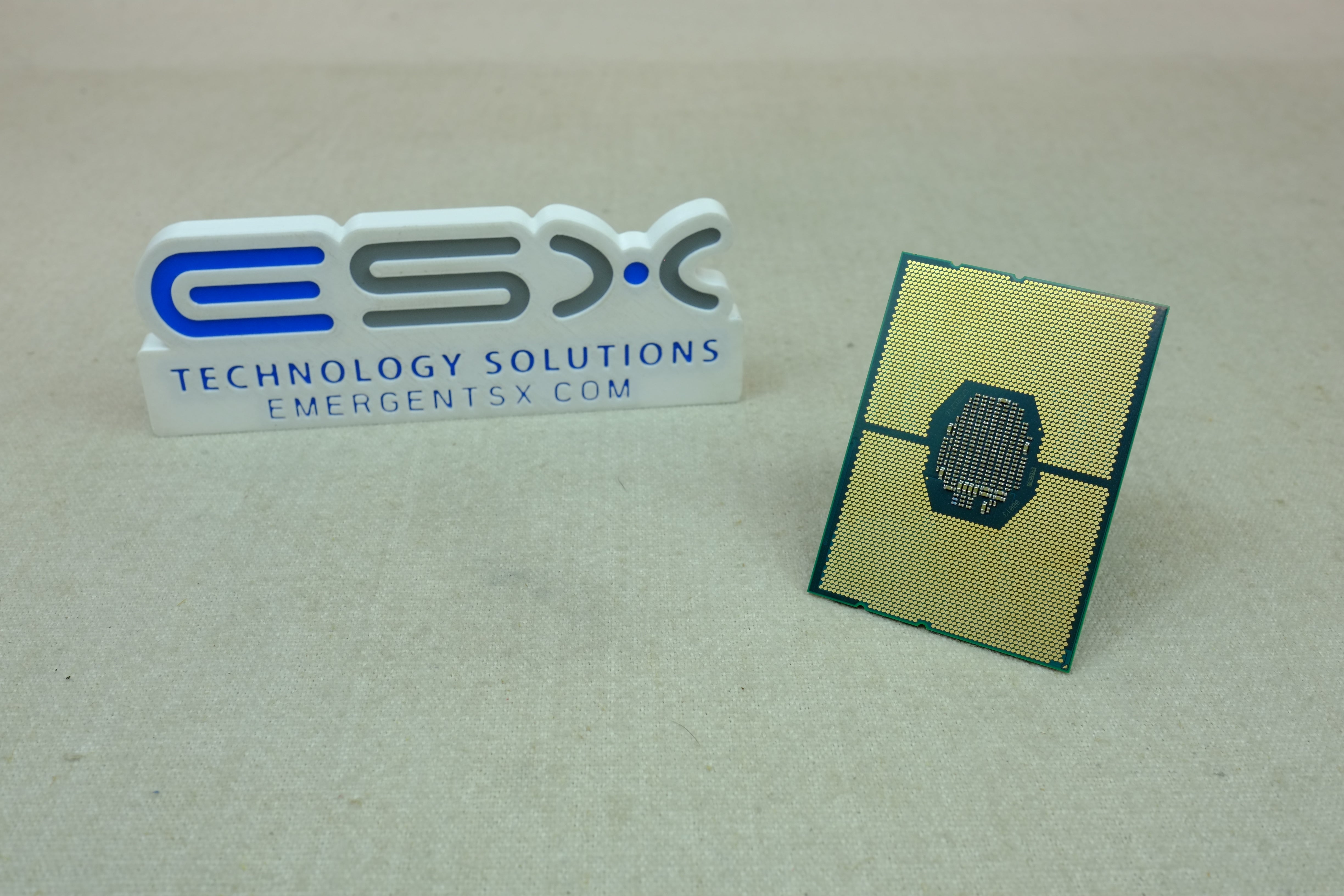 Intel Xeon 18-Core Gold 6140M @ 2.3GHz 24.75MB 140W Processor SR3AZ CPU
