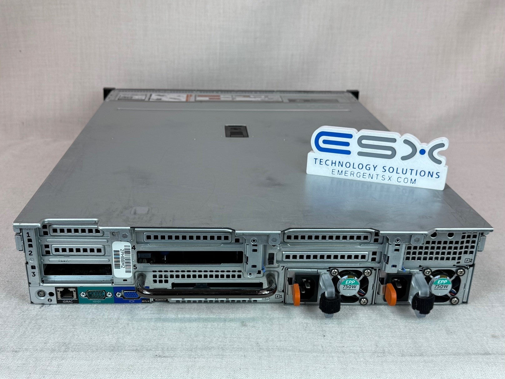 Dell PowerEdge R730 16x 2.5” Server– 2x 22C E5-2699v4 2.2GHz, 32GB RAM PERC H730