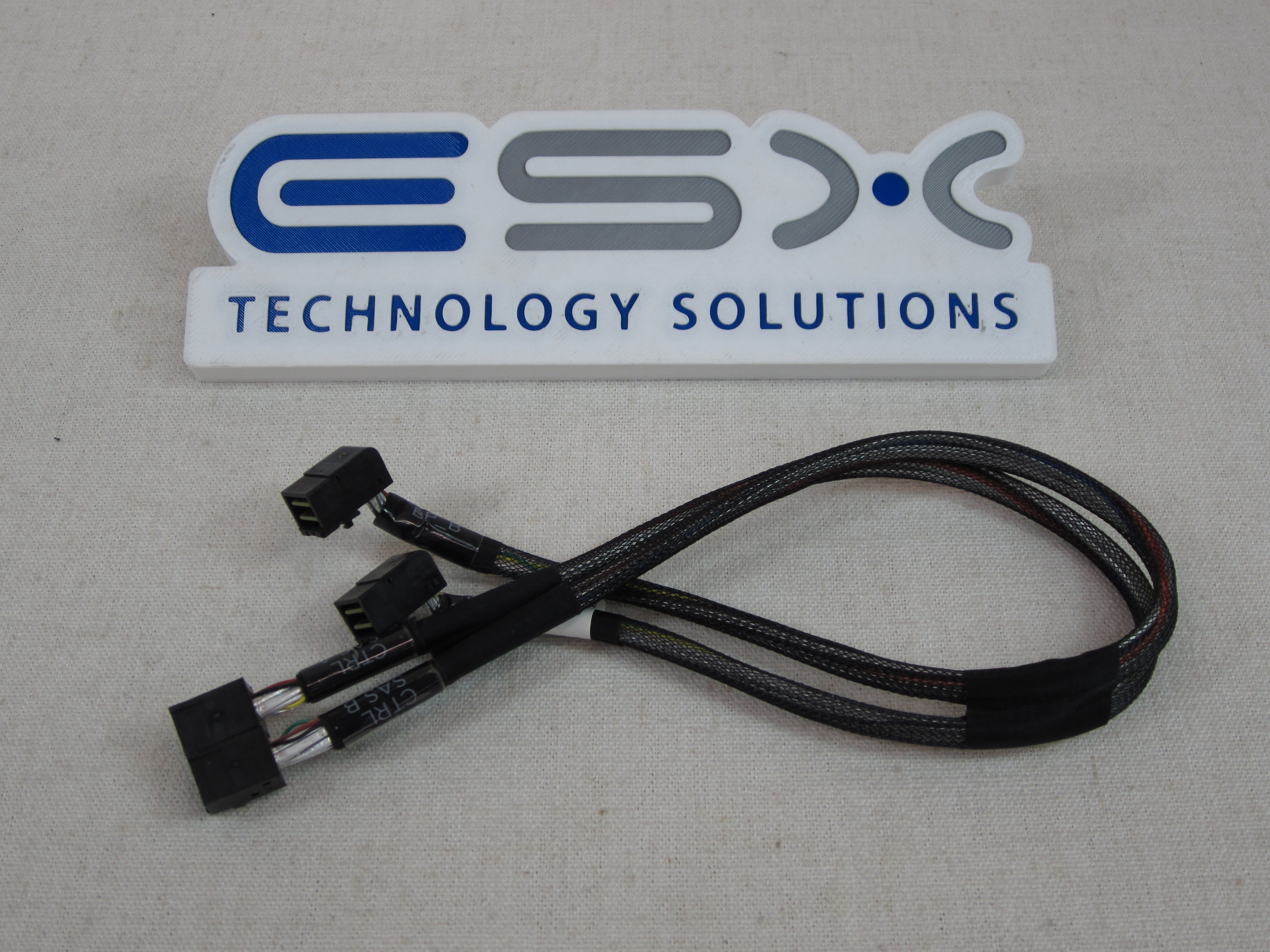 Dell 1KXPP Mini SAS to PCIe PERC RAID Cable for PowerEdge T440 16x 2.5"