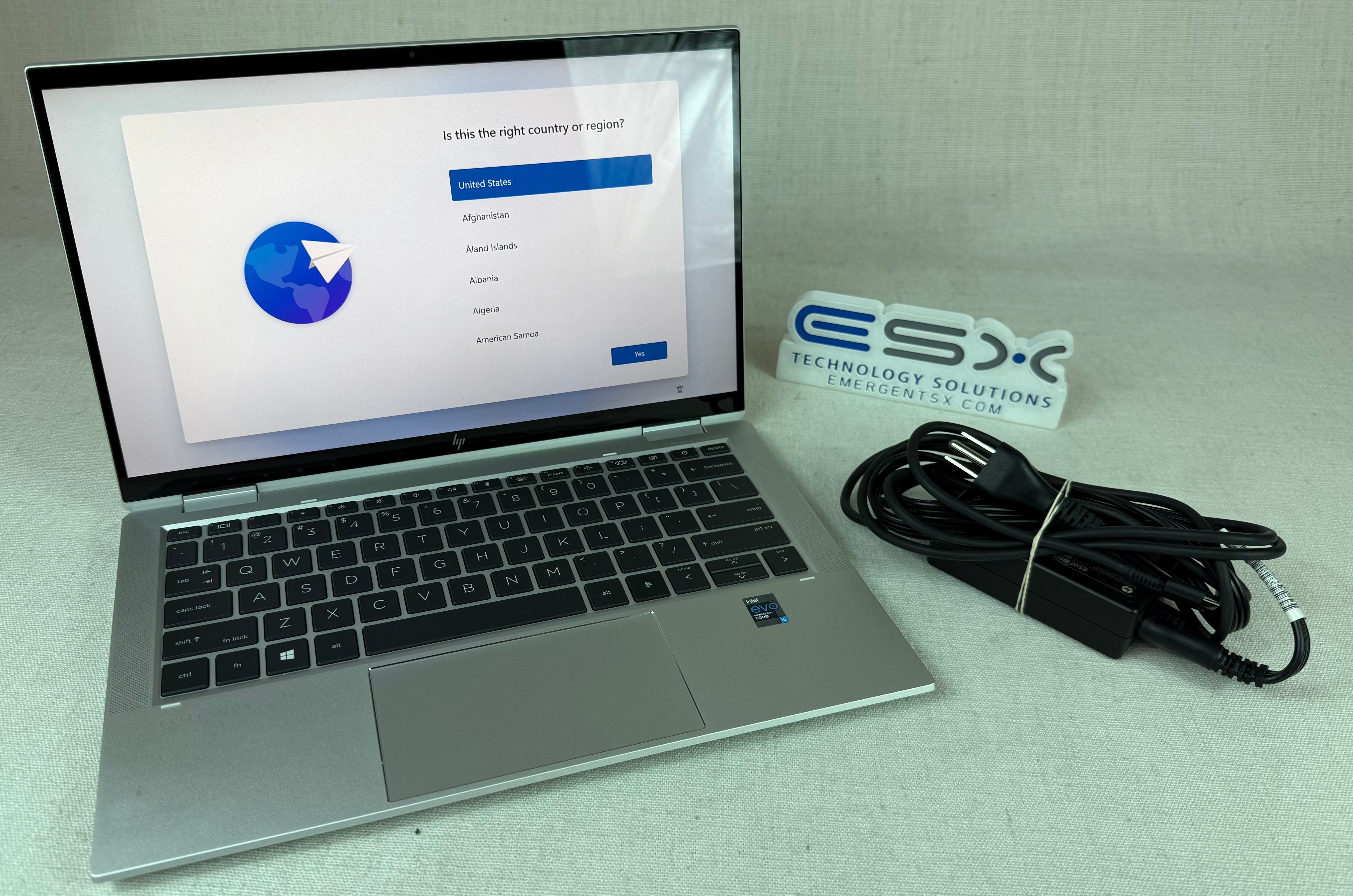 HP EliteBook x360 1030 G8 13.3" 2-in-1 |i5-1135G7| 16GB Ram | 256gb SSD | W11