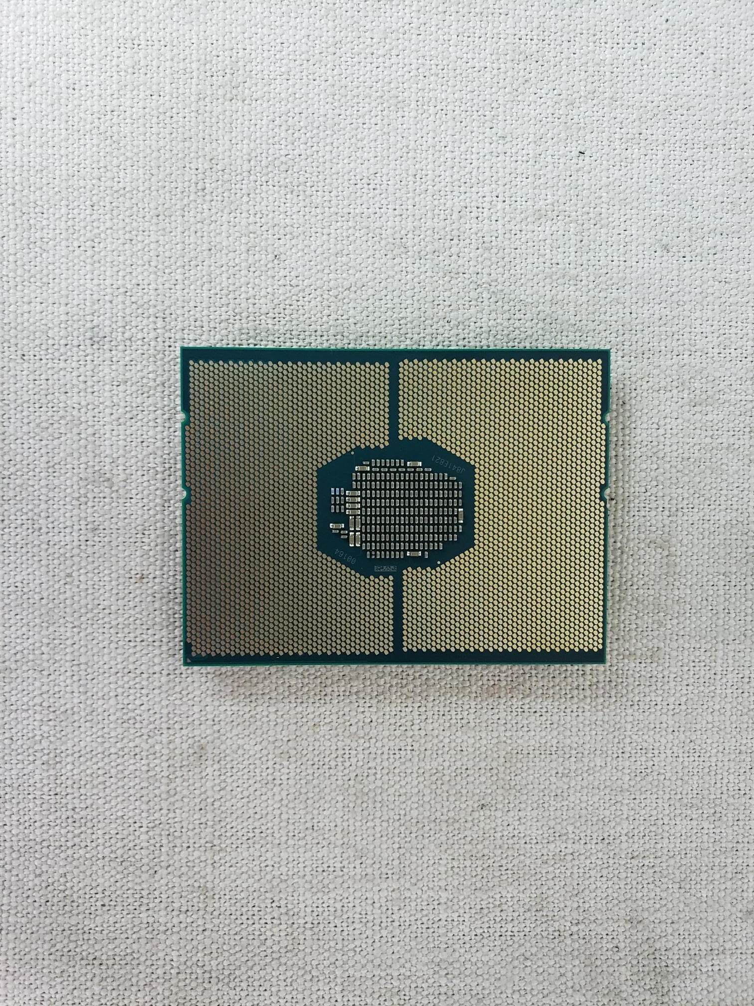 Intel Xeon 8-Core Silver 4110 @ 2.1 GHz 11MB LGA 3647 Processor SR3GH CPU