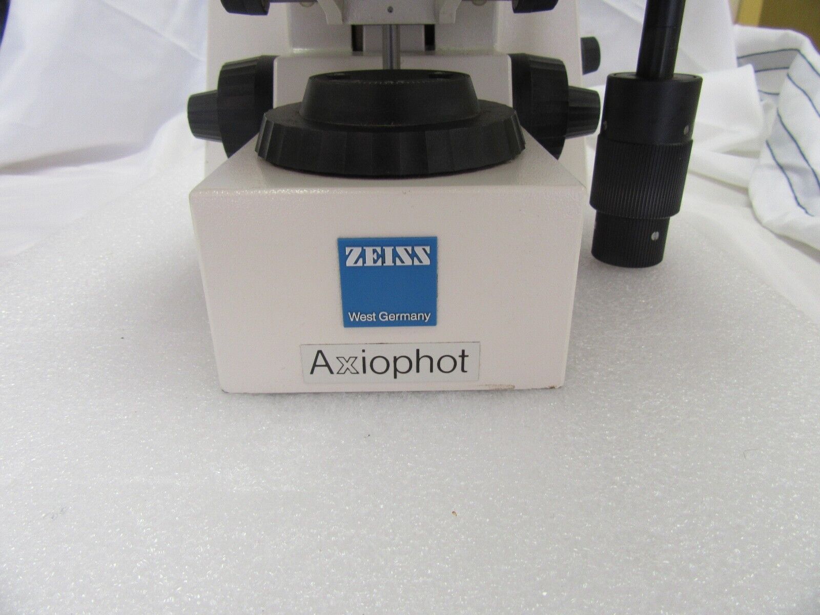 Zeiss Axiophot Microscope - Controls | Alo Tech Solutions
