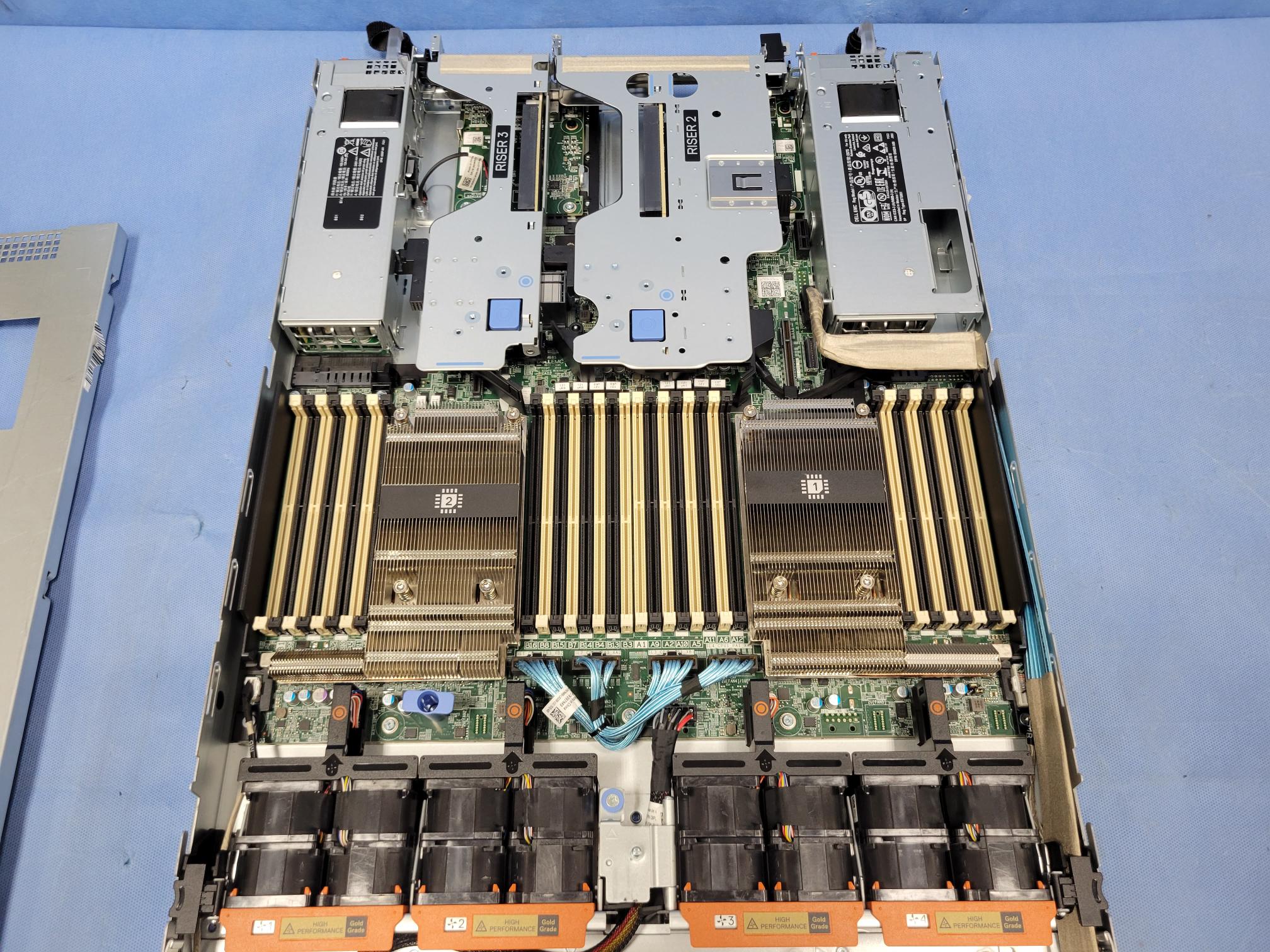Dell PowerEdge R6525 Server 2x EPYC 24C 7F72 3.2GHz 128GB RAM H345 iDRAC 2x PSU