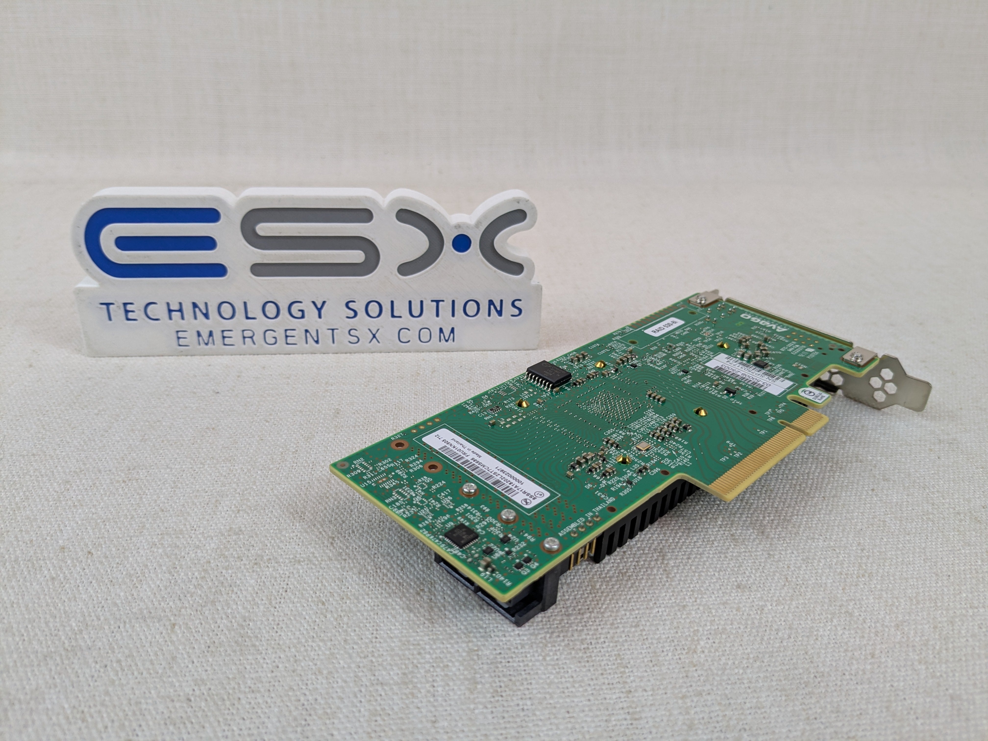 Lenovo 01KN505 ThinkSystem 530-8i 12Gb/s SAS SATA PCIe RAID Controller LP