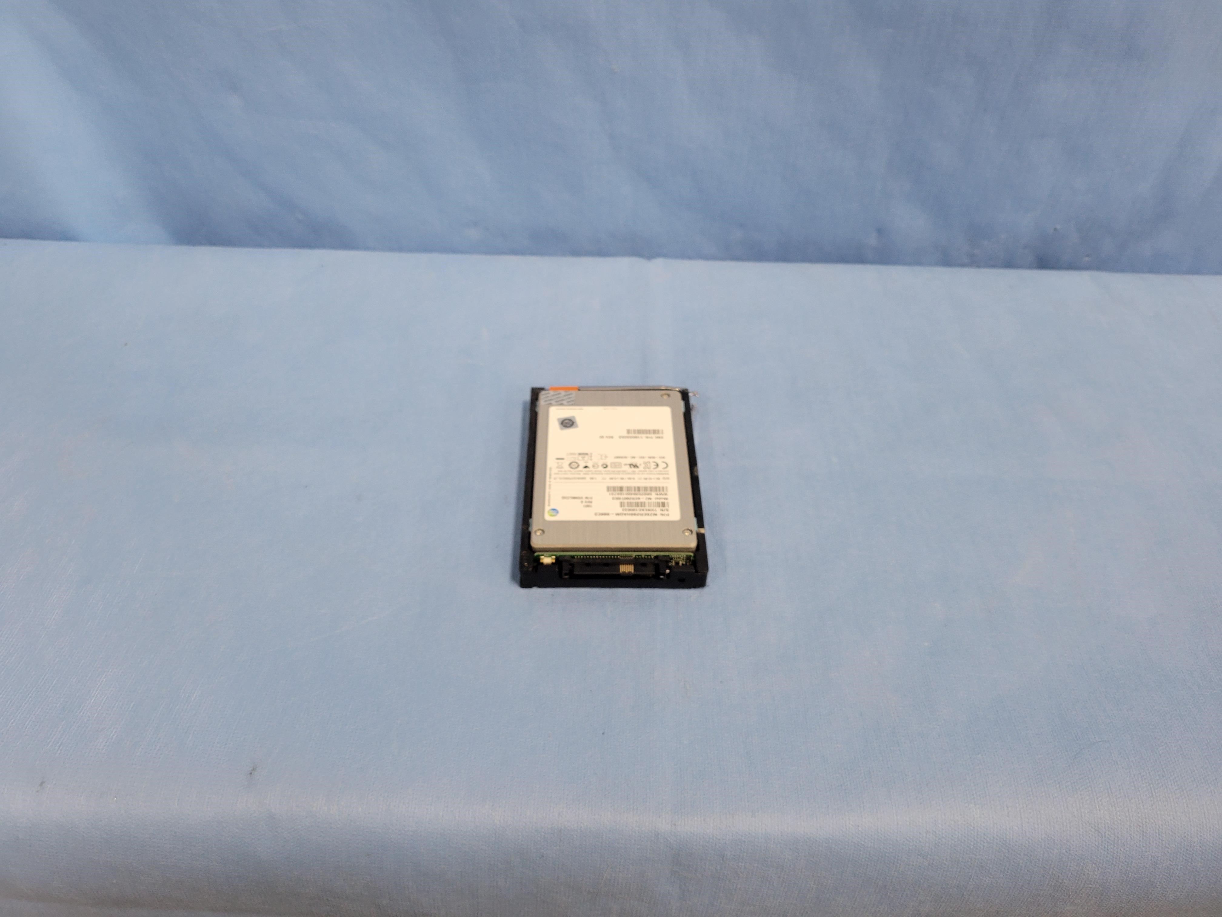 EMC V4-2S6F-200 - 200GB 2.5″ 6G SAS SSD Hard Drive 005050523