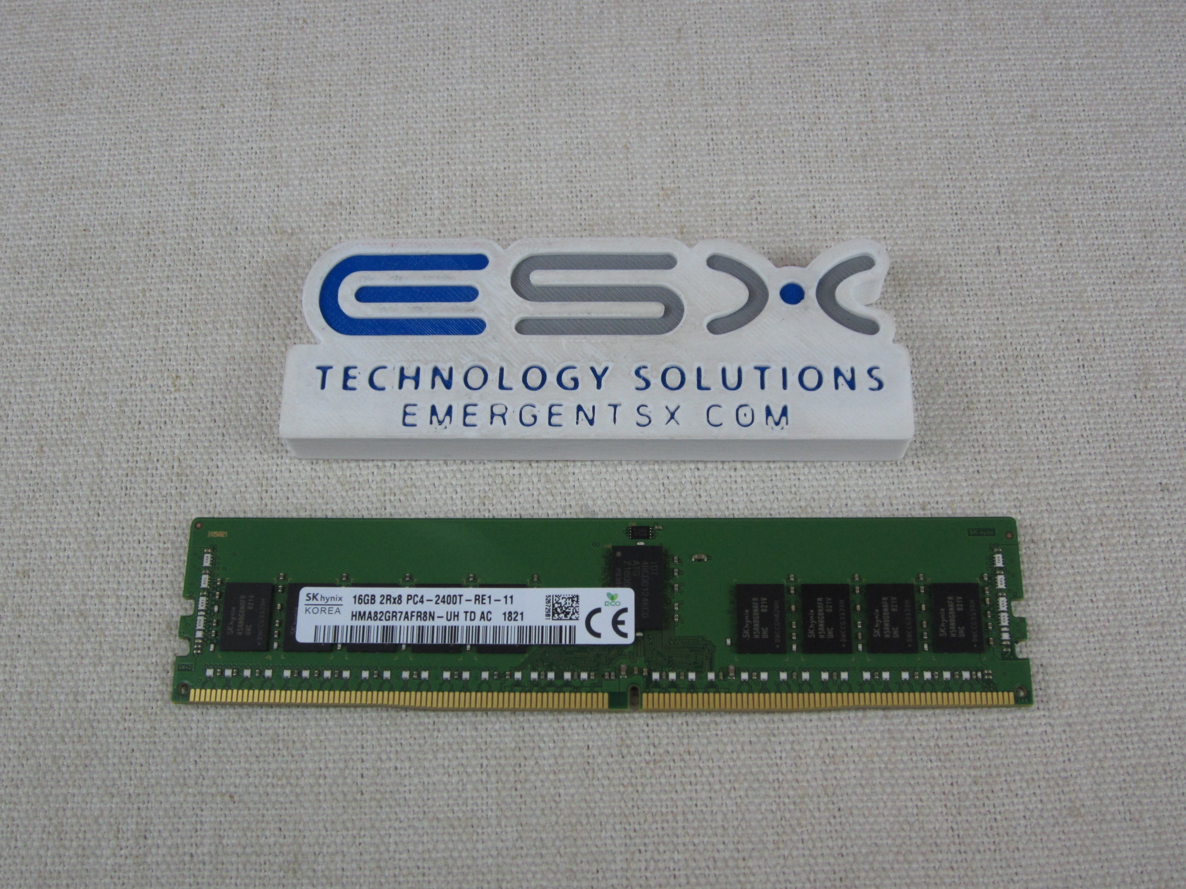 Hynix HMA82GR7AFR8N-UH 16GB 2Rx8 PC4-2400T DDR4 ECC Server Memory DIMM