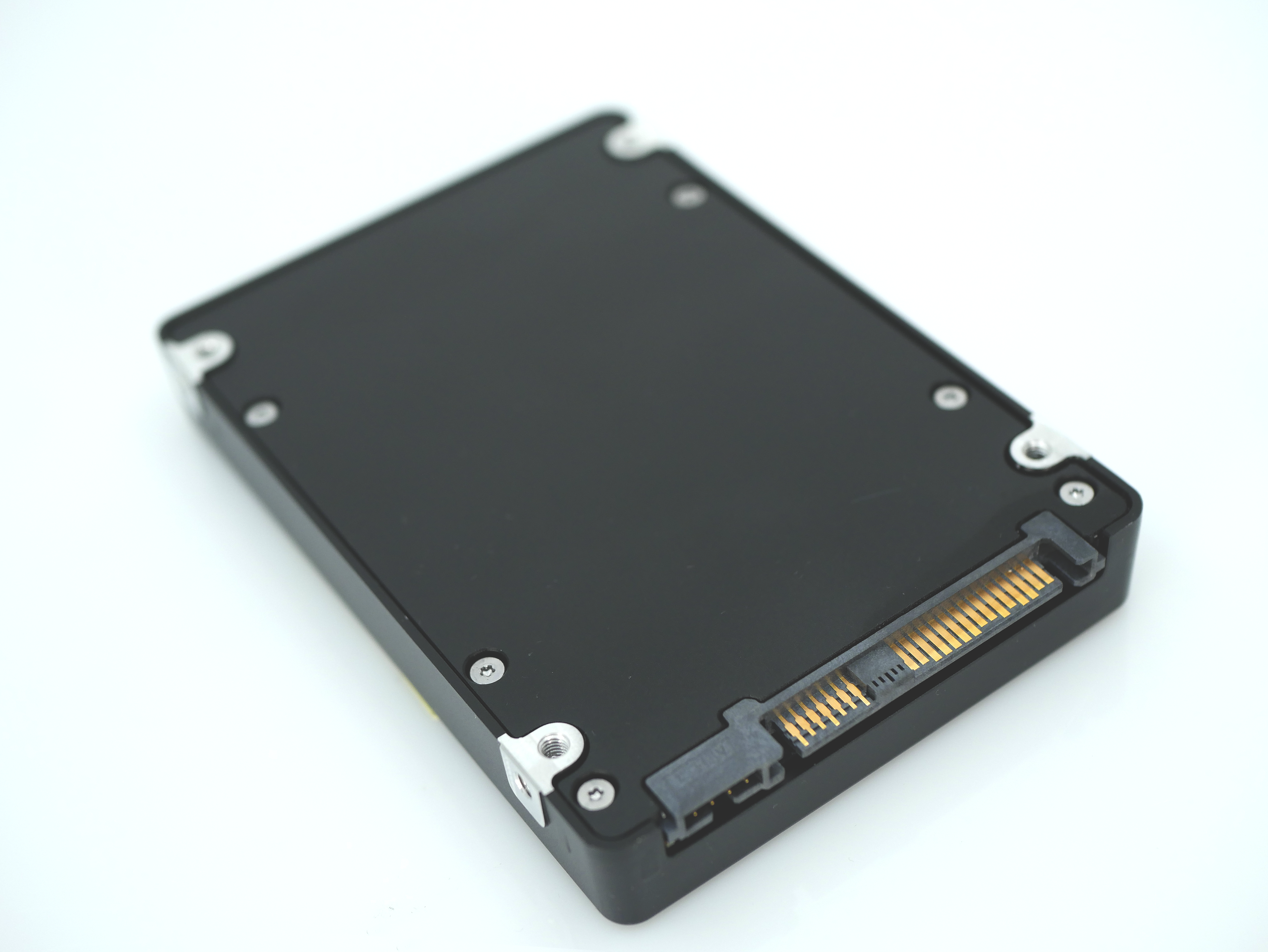 Samsung PM1633a MZILS7T6HMLS 7.68TB 1 DWPD SAS 12Gb/s 2.5in Refurbished SSD