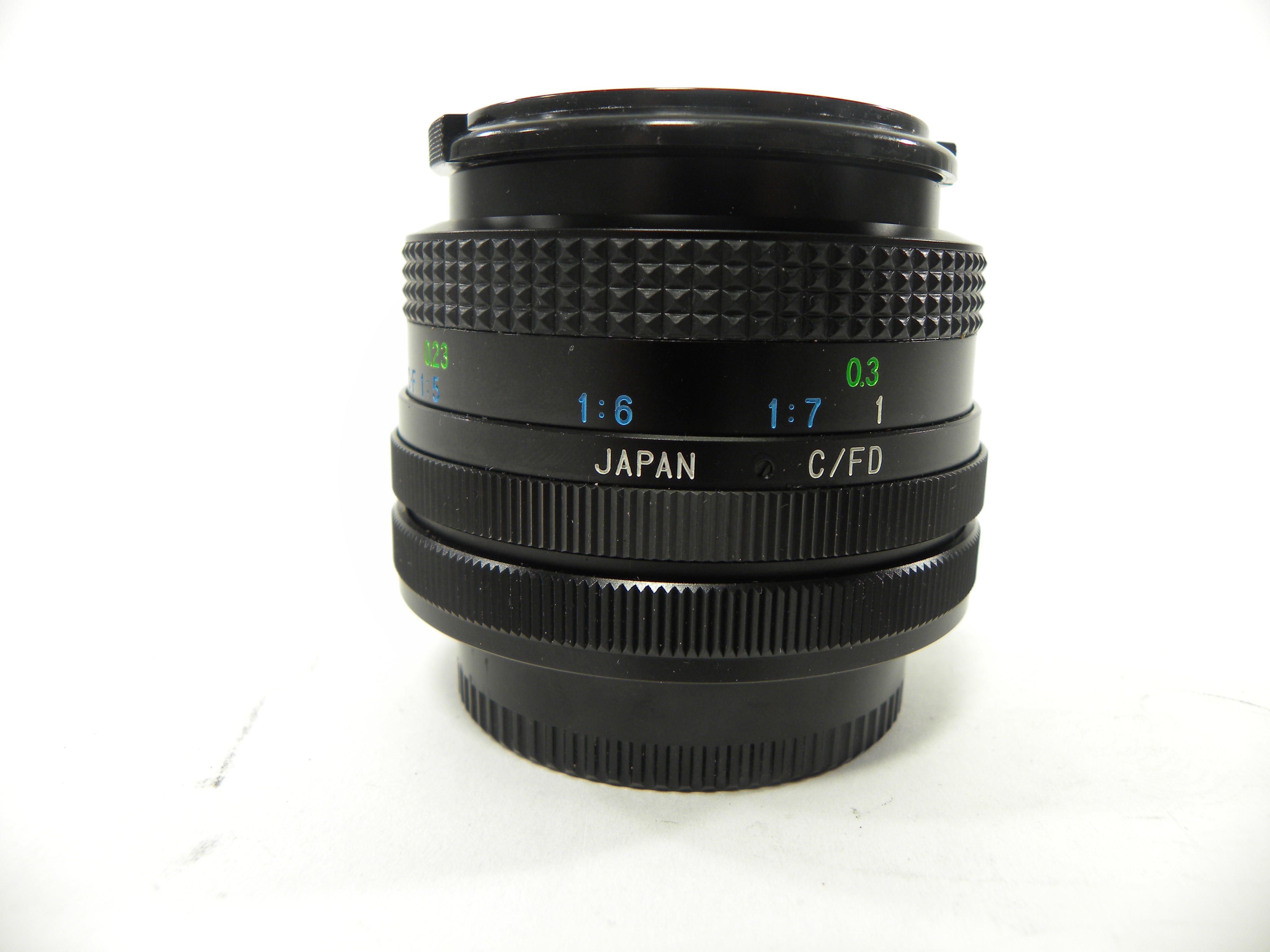 Vivitar MC Close Focus Wide Angle 28mm f2.8 Canon FD Mount