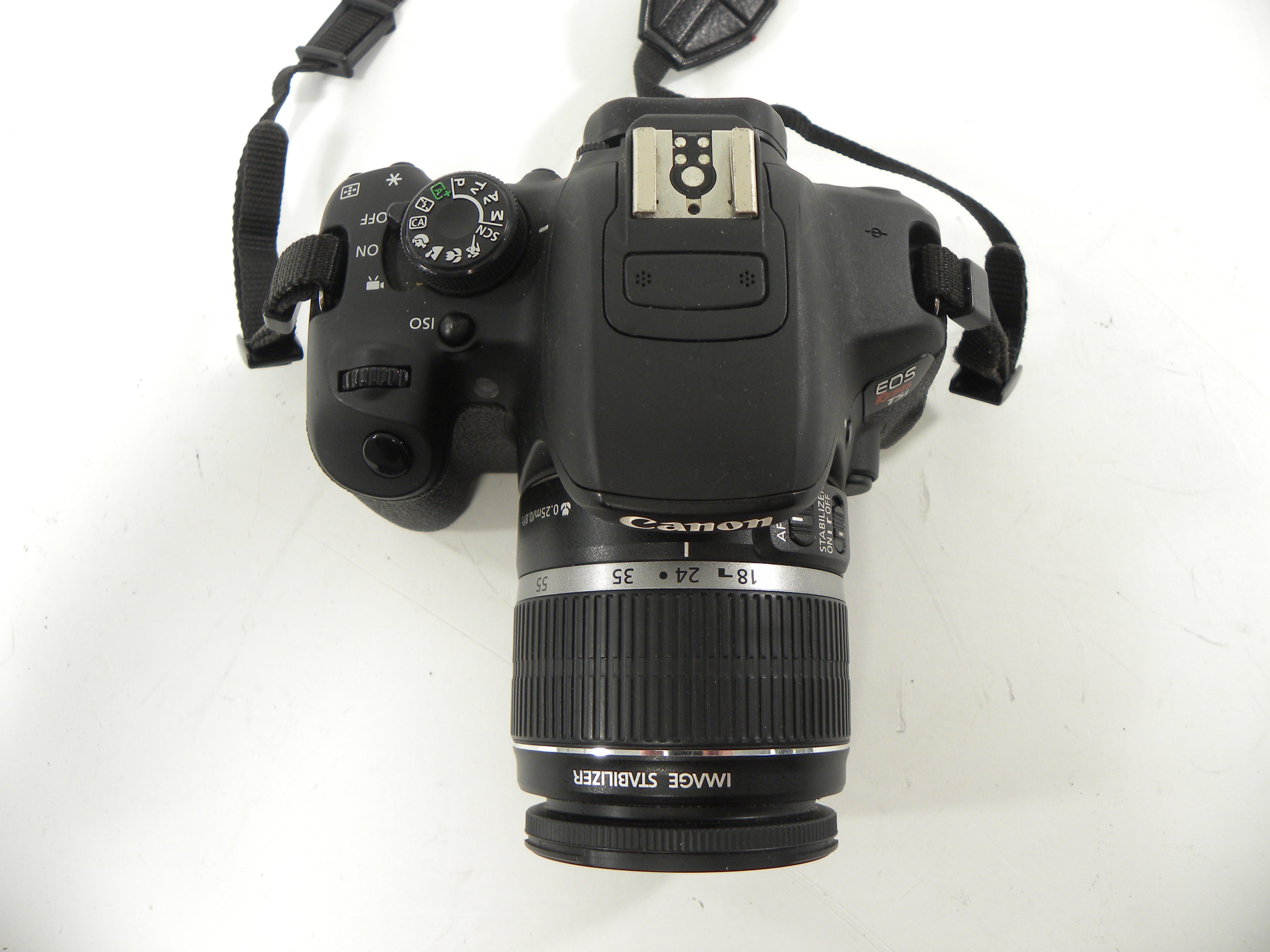 Canon EOS Rebel T5i 18.0mp Digital SLR w/EF-S 18-55 Shutter Ct.13,792