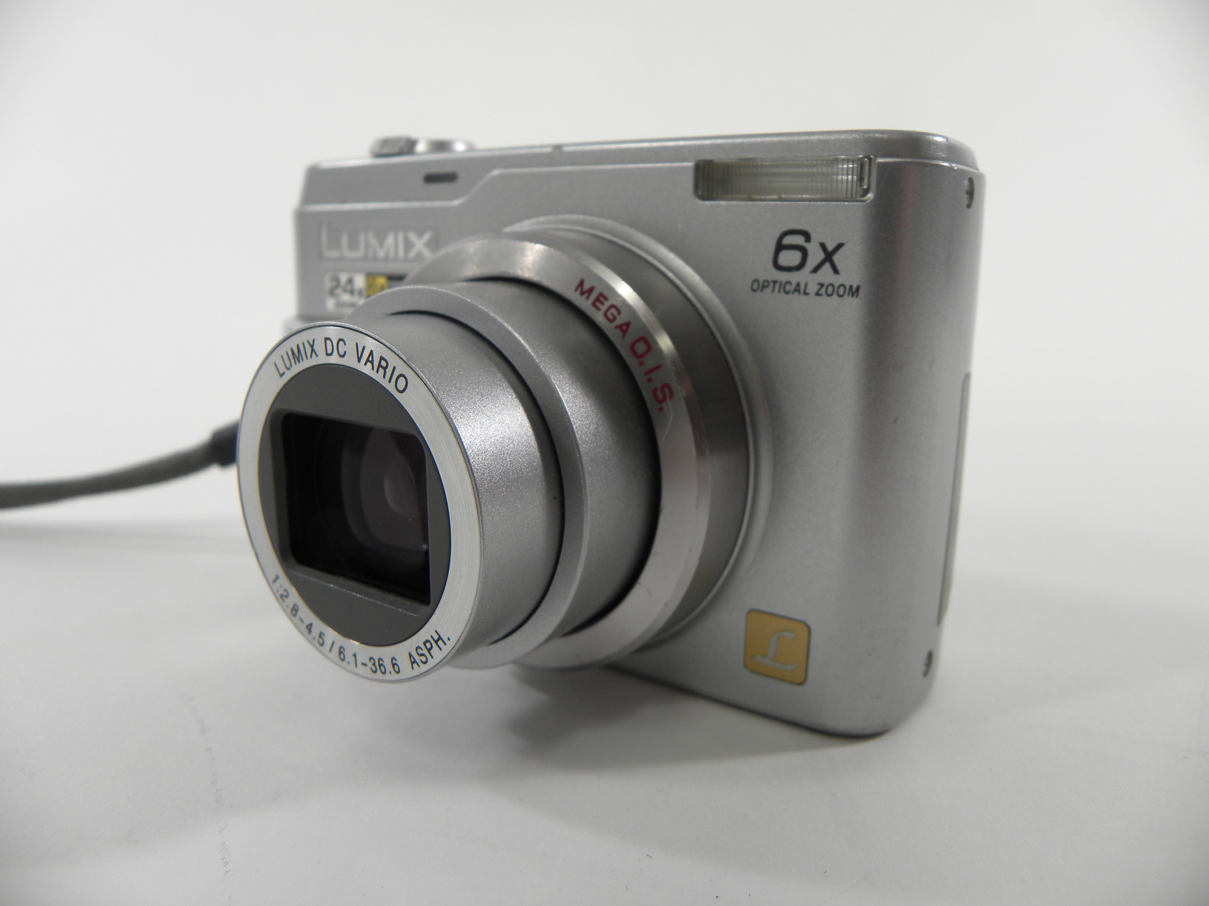Panasonic Lumix DMC-LZ2 5mp Digital Camera