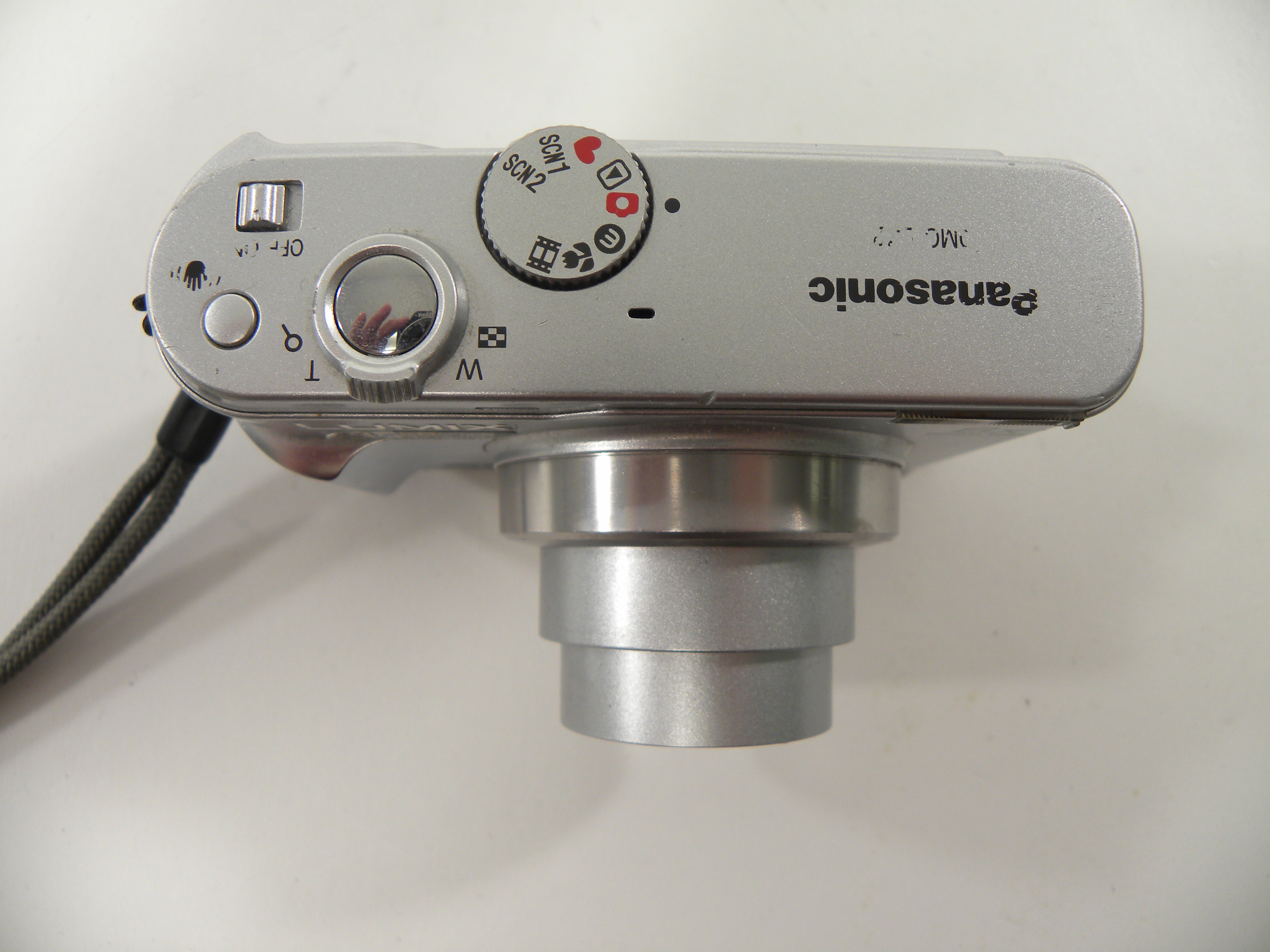 Panasonic Lumix DMC-LZ2 5mp Digital Camera