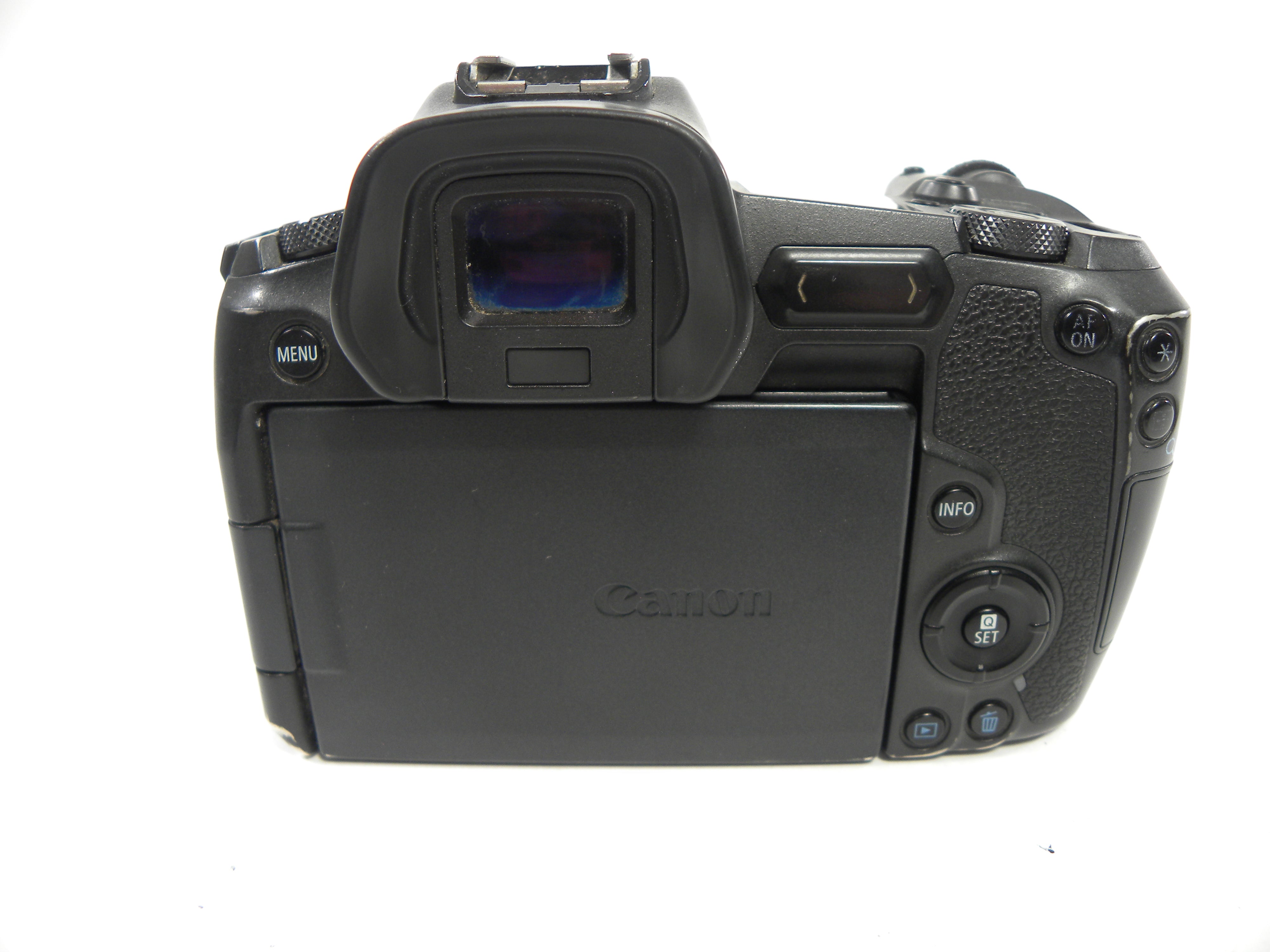 Canon EOS R 30.3mp Digital SLR body only Shutter Ct. 373,000