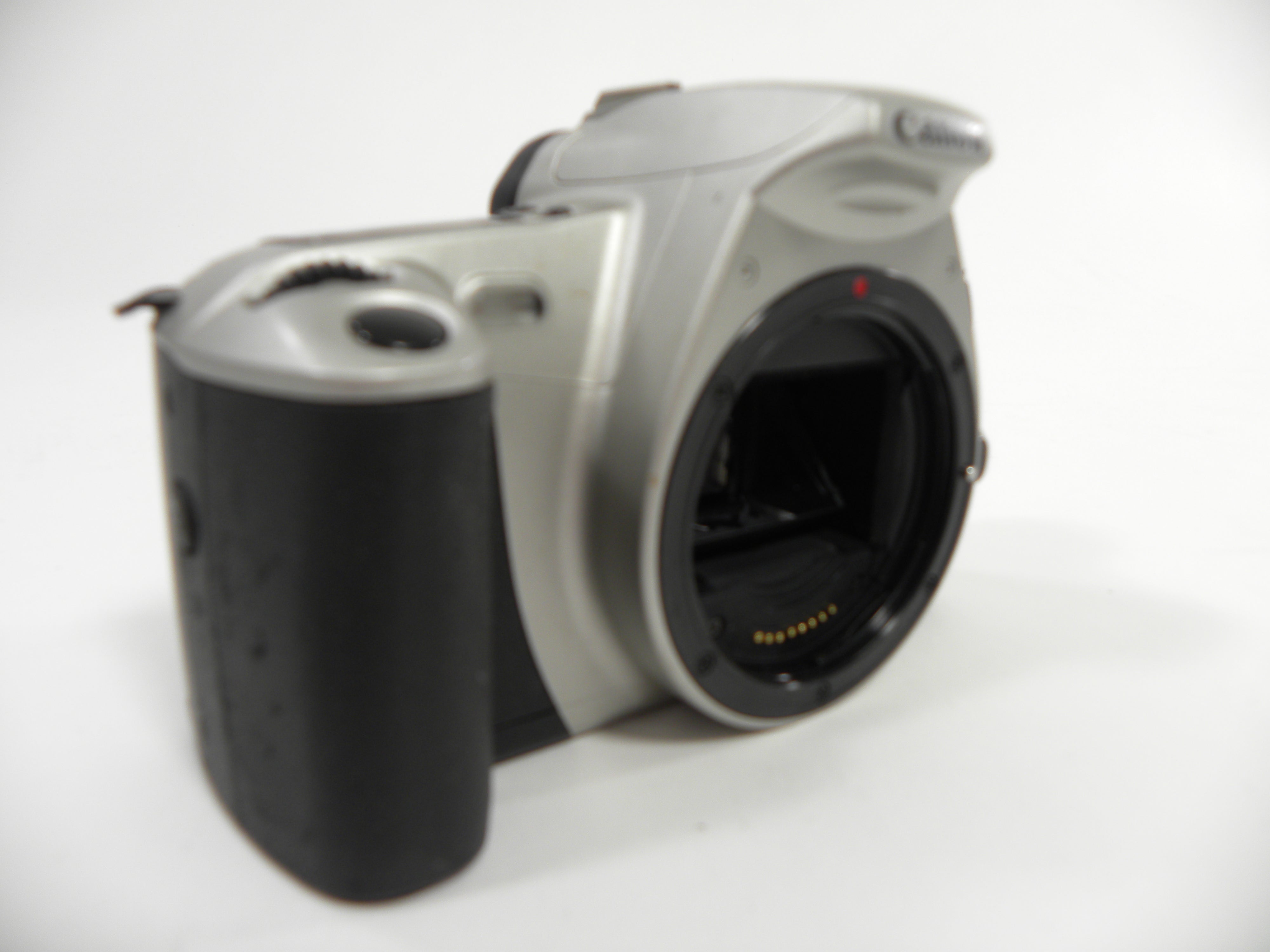 Canon EOS Rebel 2000 35mm SLR Body only