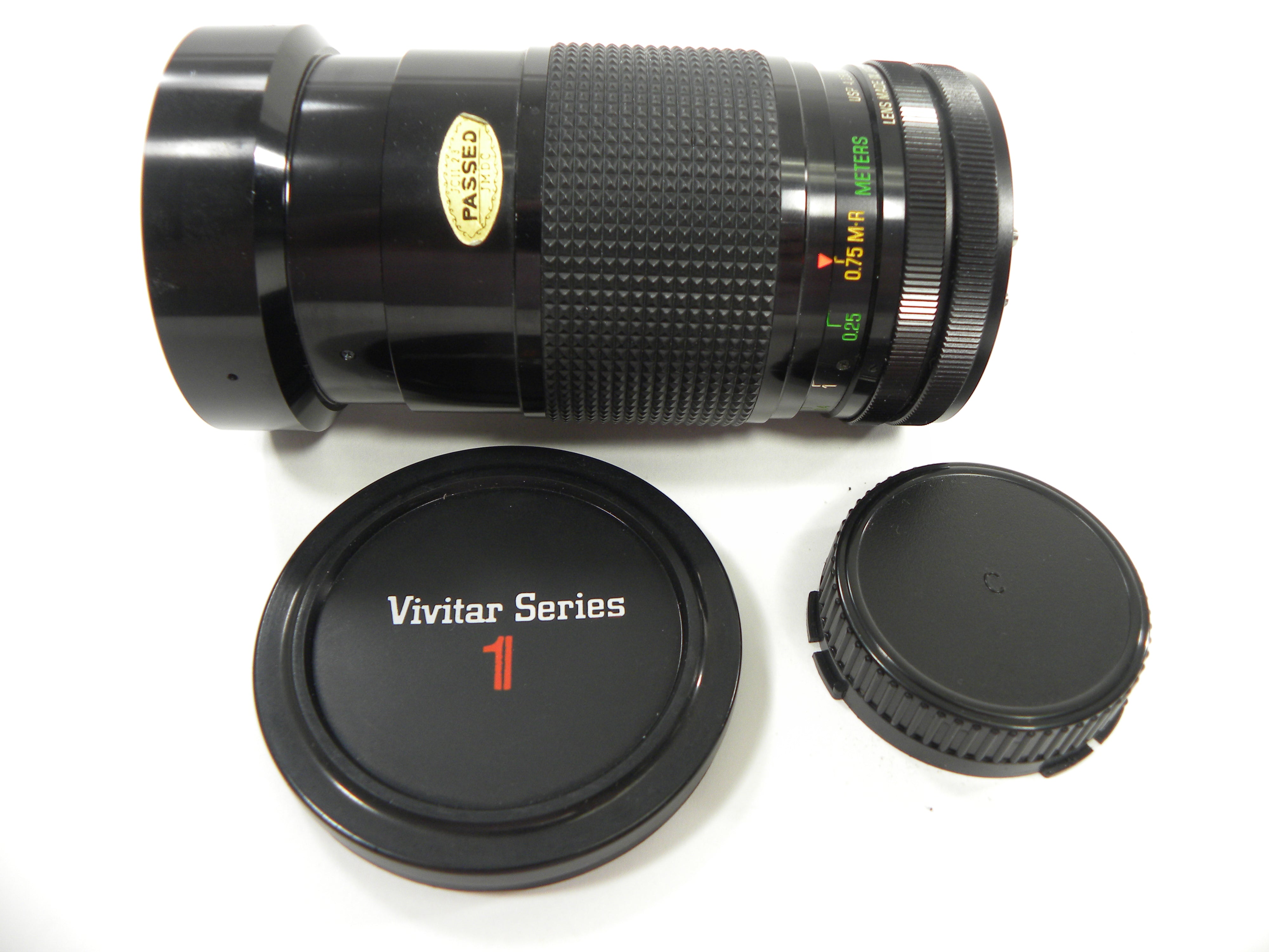 Vivitar Series 1 VMC Macro Focusing 28-90mm f2.8-3.5 Canon FD Mount
