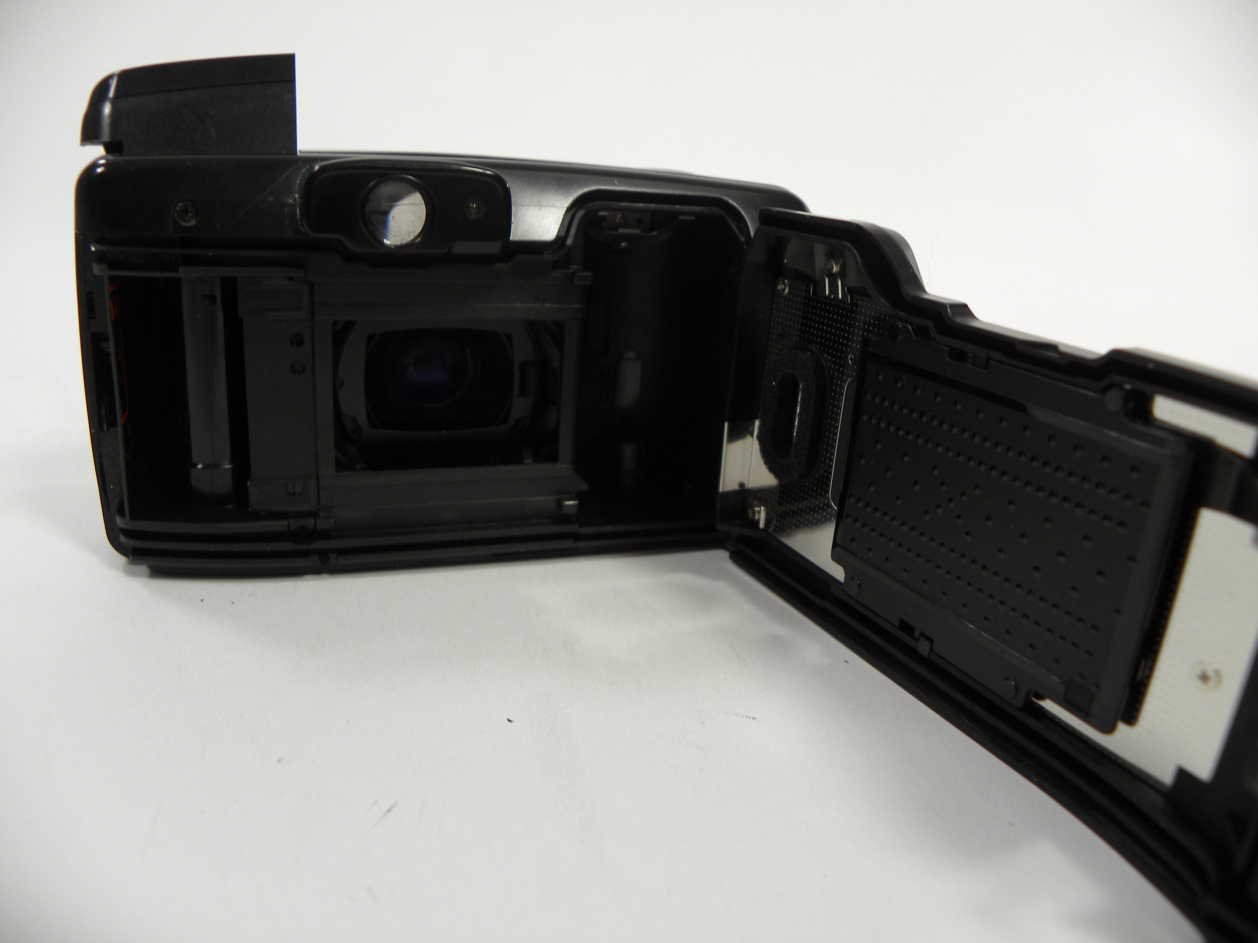Canon Sure Shot 70 Zoom Date 35mm Camera