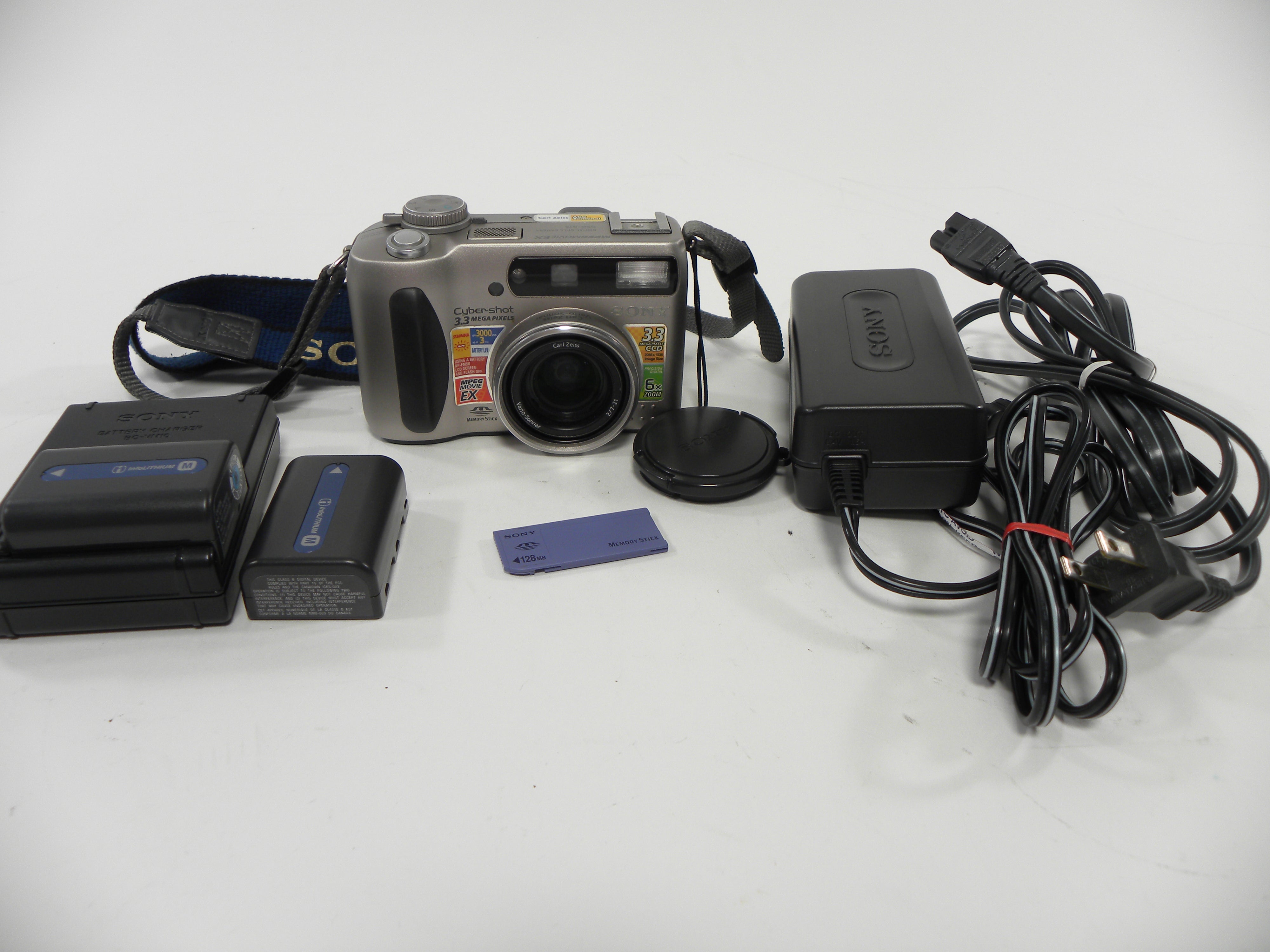 Sony Cyber Shot DSC-S75 3.3mp MPEG Movie EX digital Still Camera