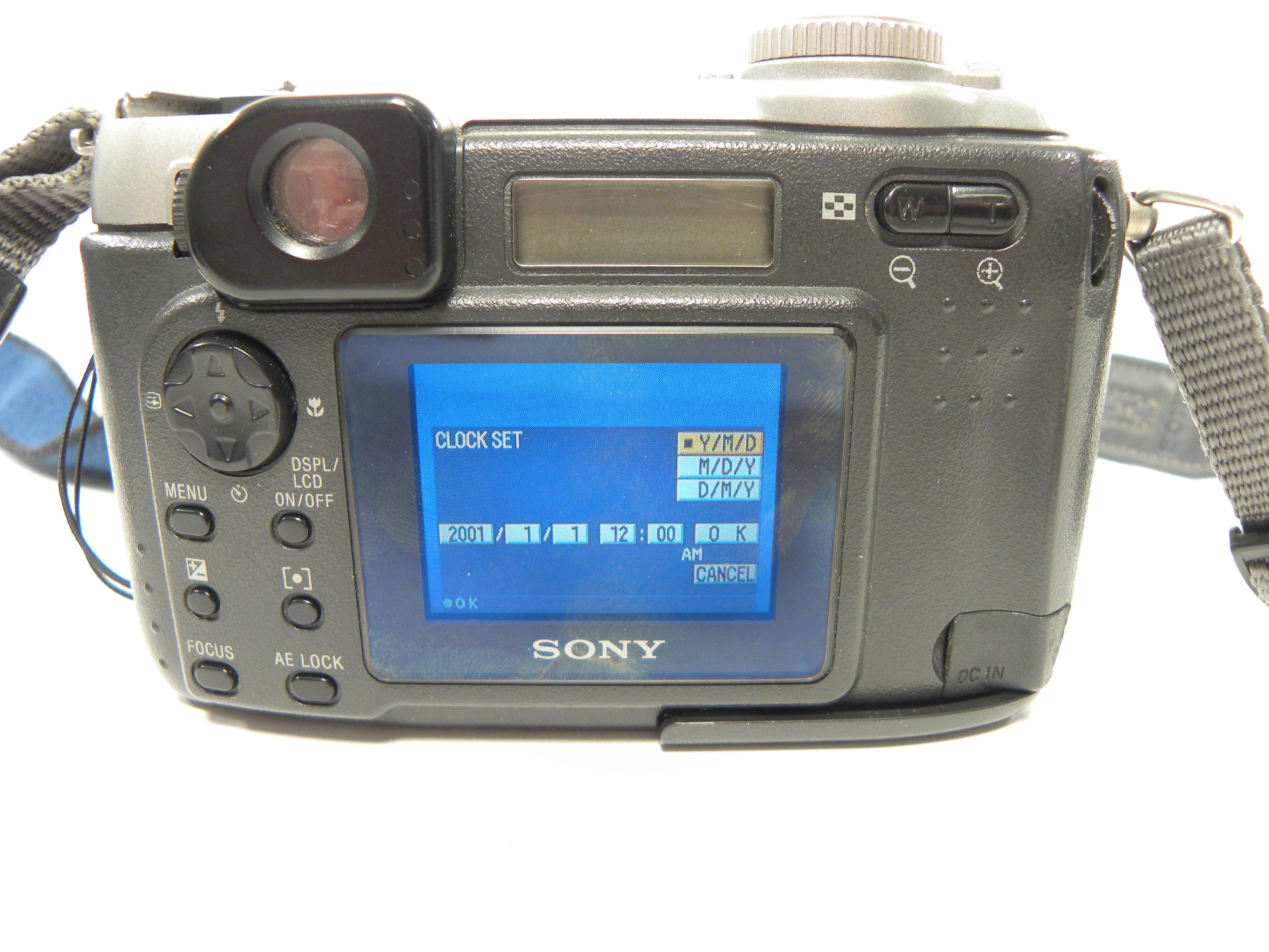 Sony Cyber Shot DSC-S75 3.3mp MPEG Movie EX digital Still Camera