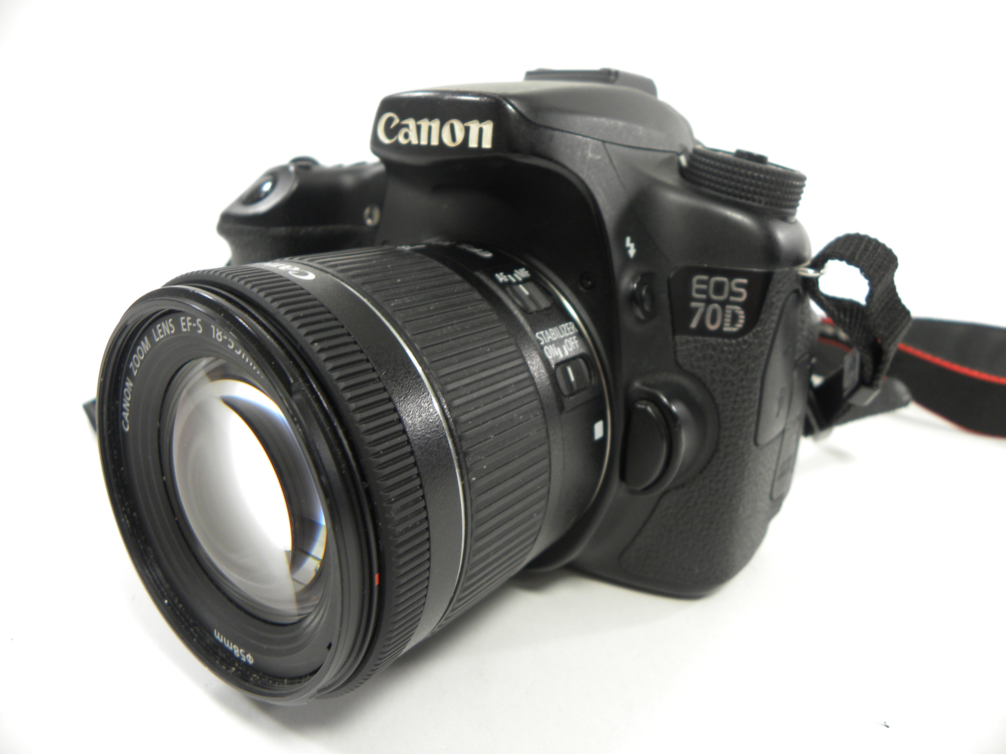 Canon EOS 70D 20.2 mp Digital SLR w/EF-S 18-55 IS STM Shutter Ct. 81,423
