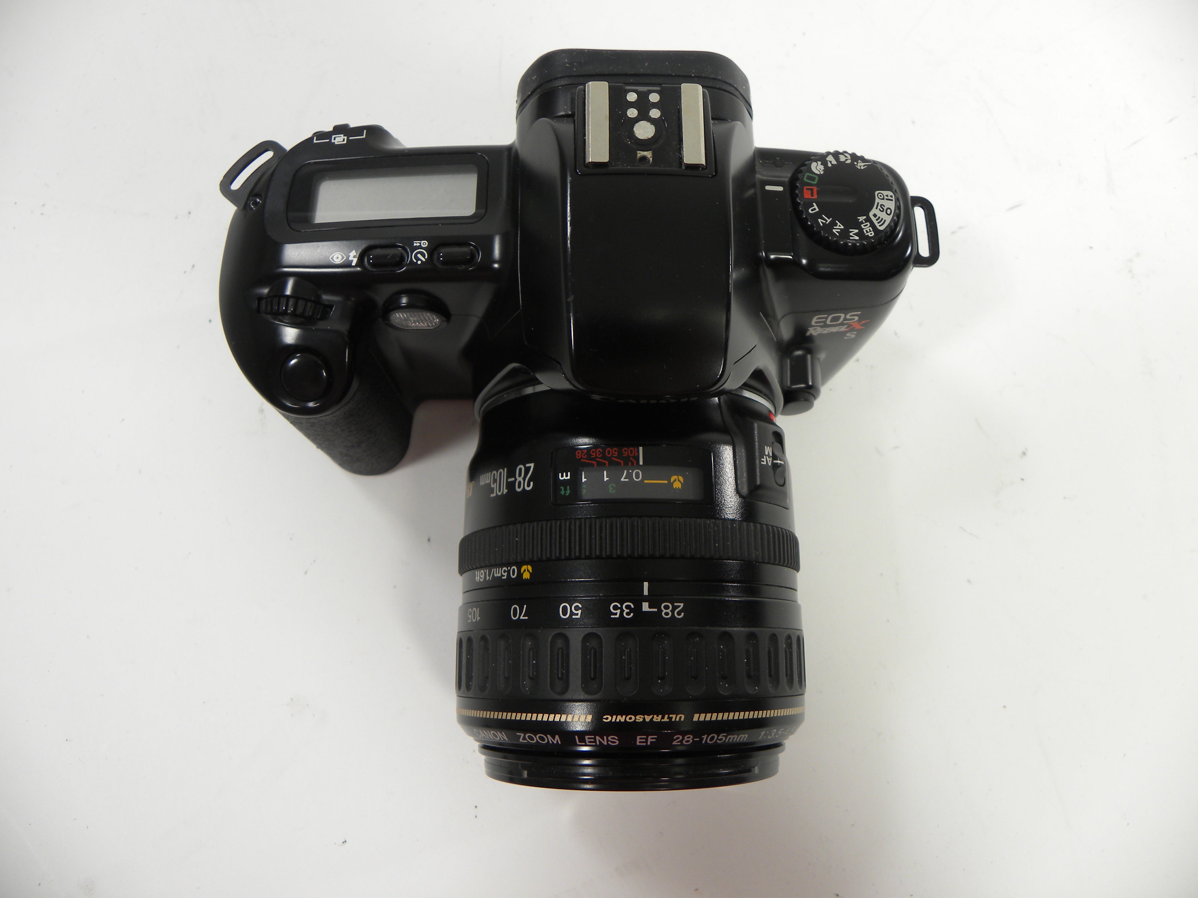 Canon EOS Rebel Xs 35mm SLR w/EF 28-105mm f3.5-4.5
