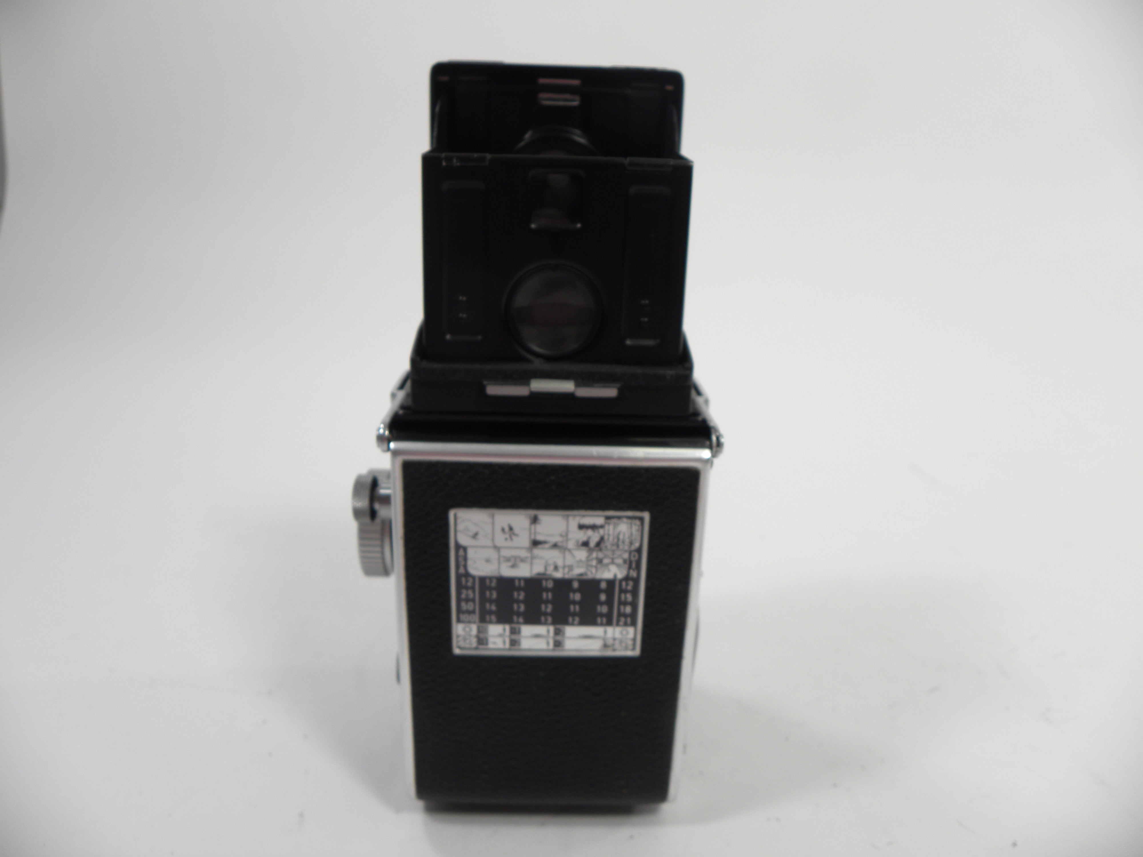 Rolleiflex 3.5B w/Tessar 75mm f3.5 Heidosmat Viewing Lens