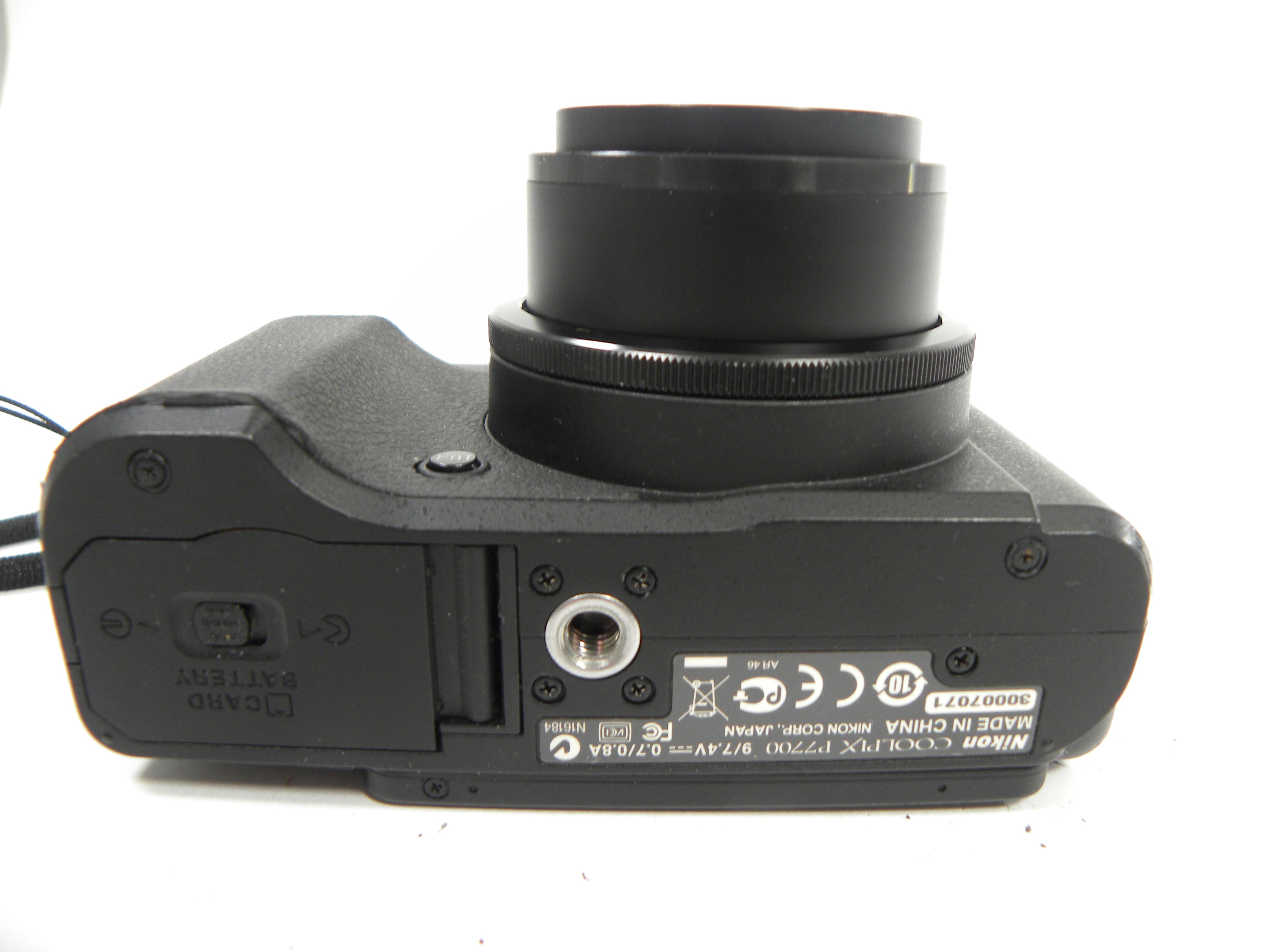 Nikon Coolpix P7700 12.2mp Digital Camera