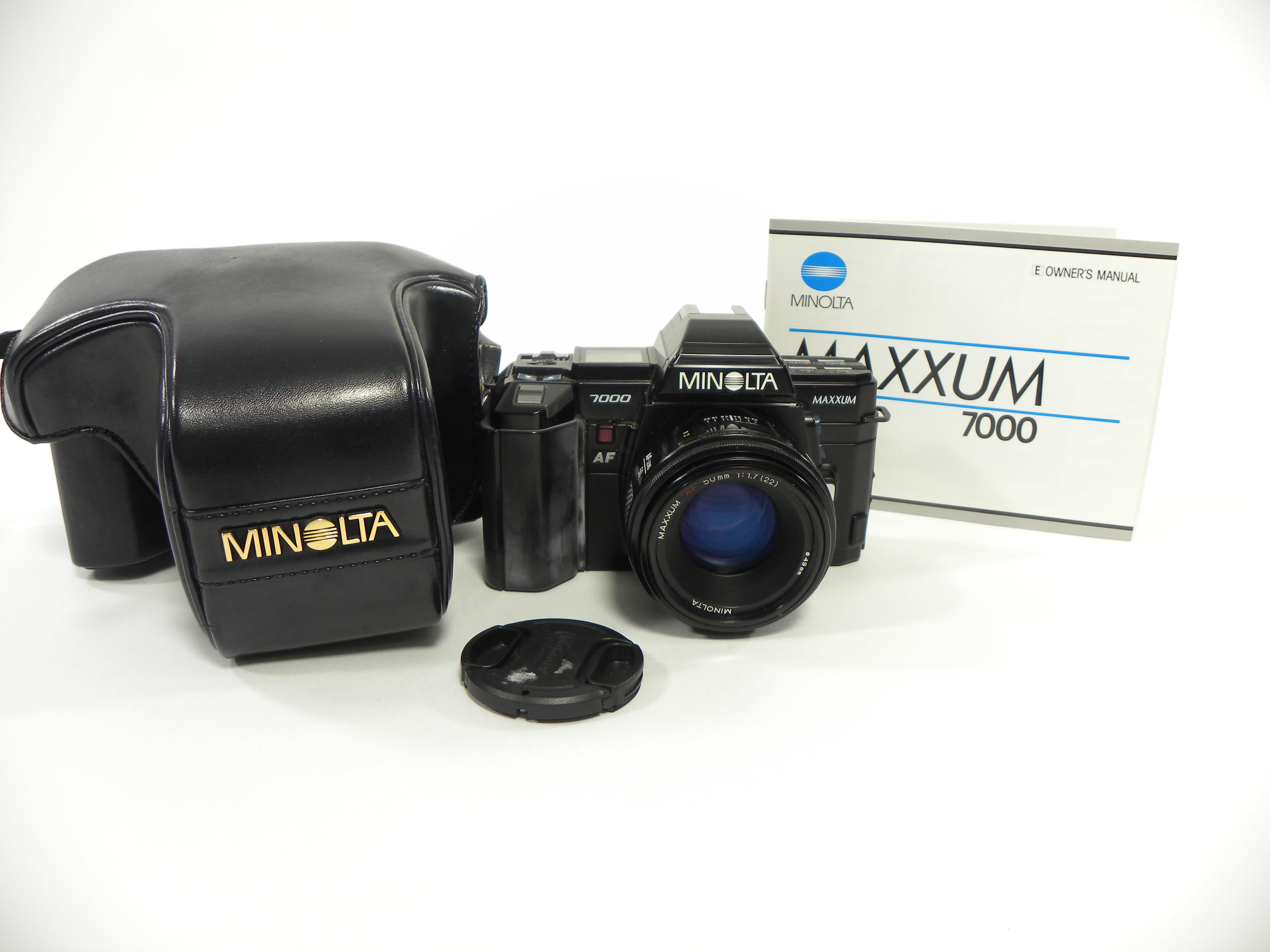 Minolta Maxxum 7000 35mm SLR w/AF 50mm f1.7