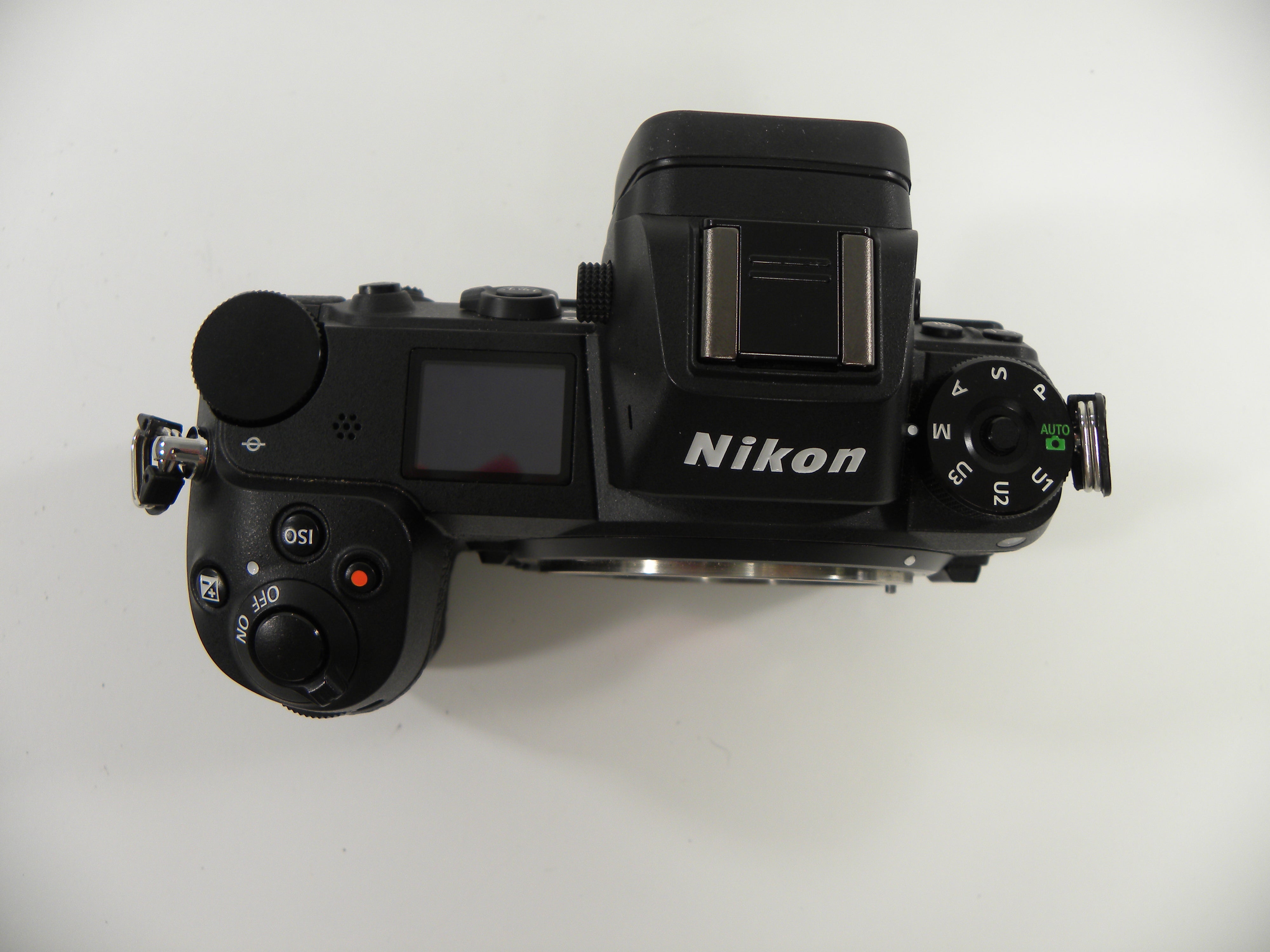 Nikon Z6 24.5mp Digital Mirrorless Camera Body Only Shutter ct. 6,052