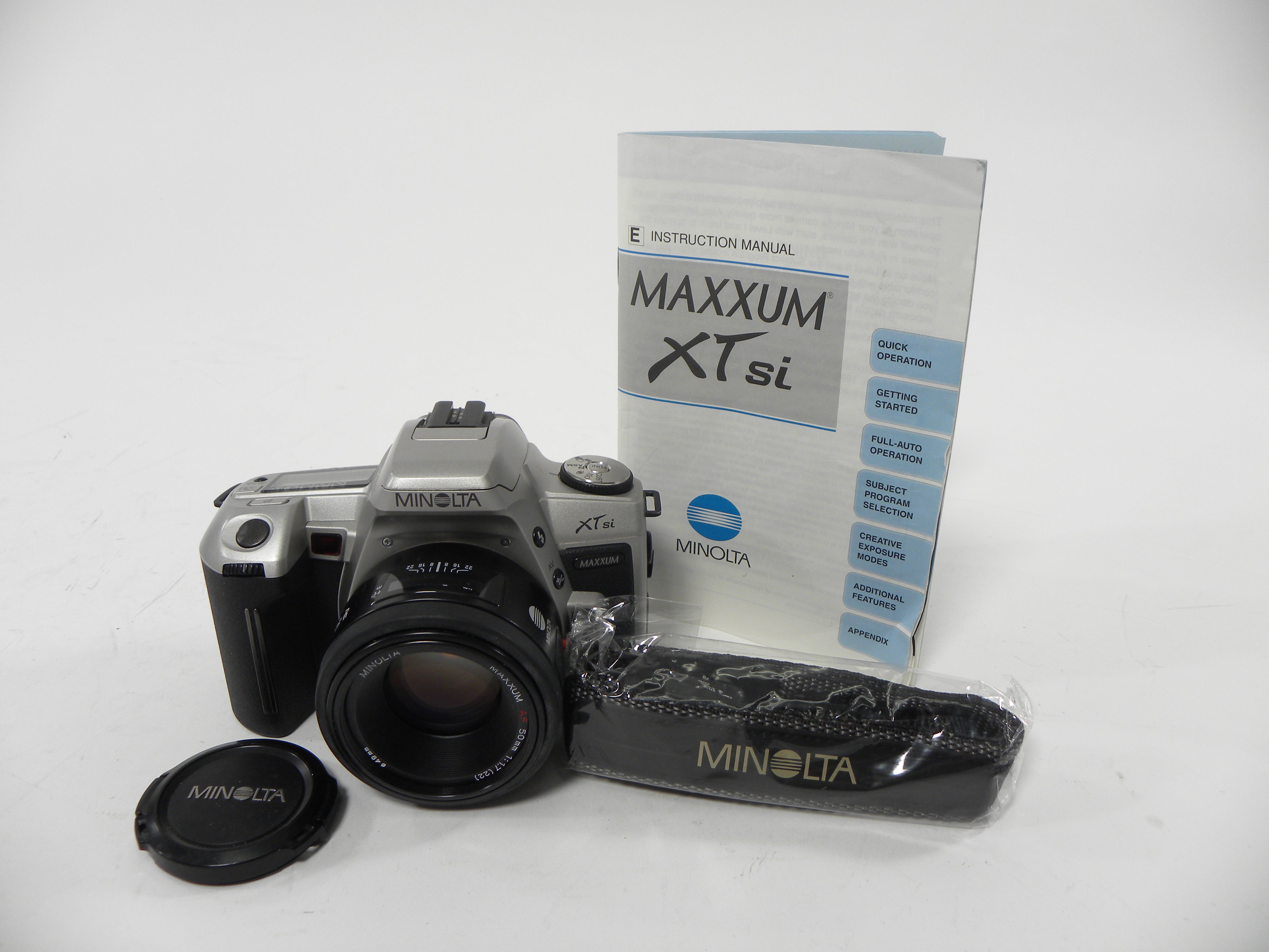 Minolta Maxxum XTsi 35mm SLR w/AF 50mm f1.7