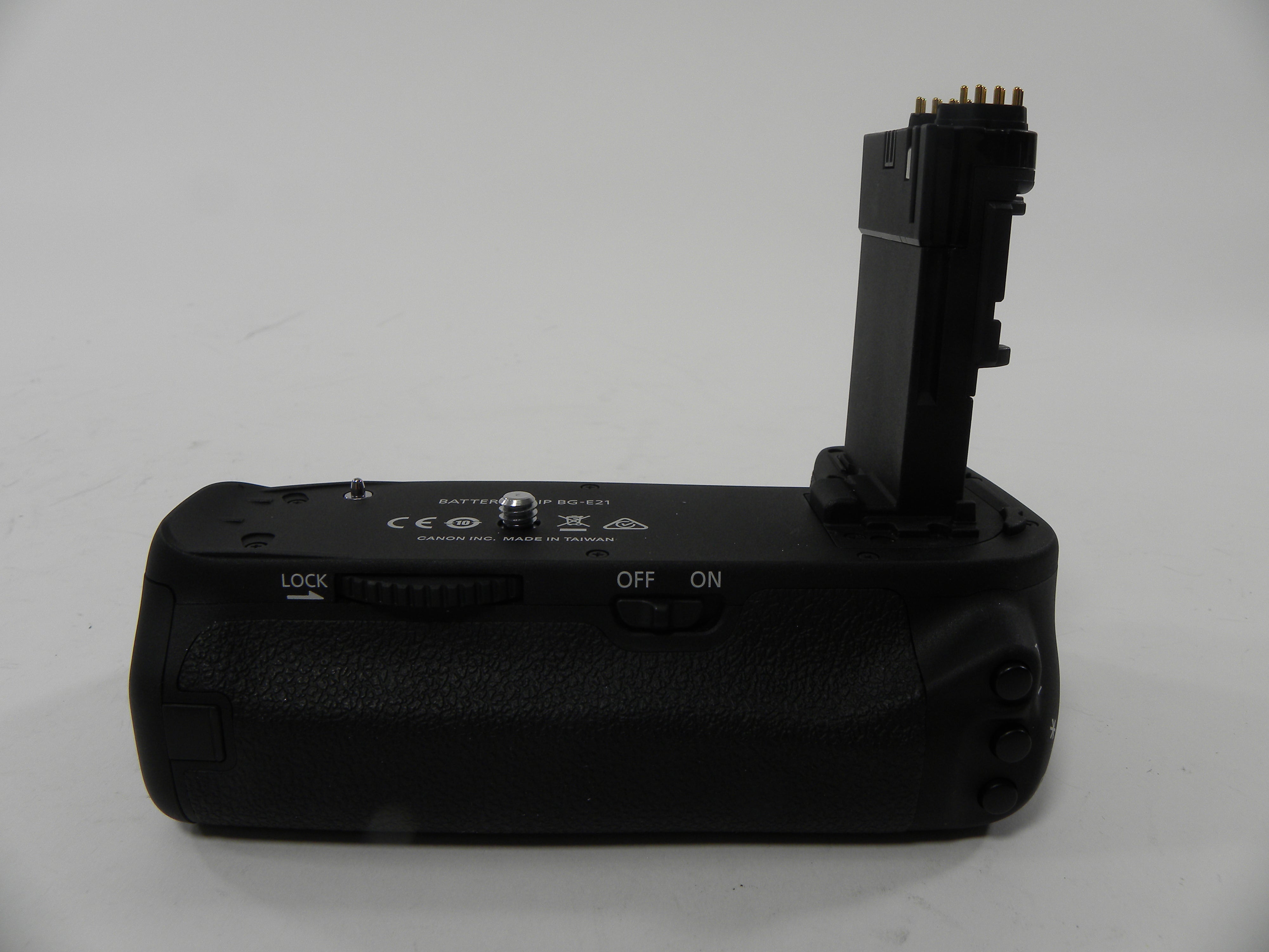 Canon BG-E21 Battery Grip for Canon 6D Mark II