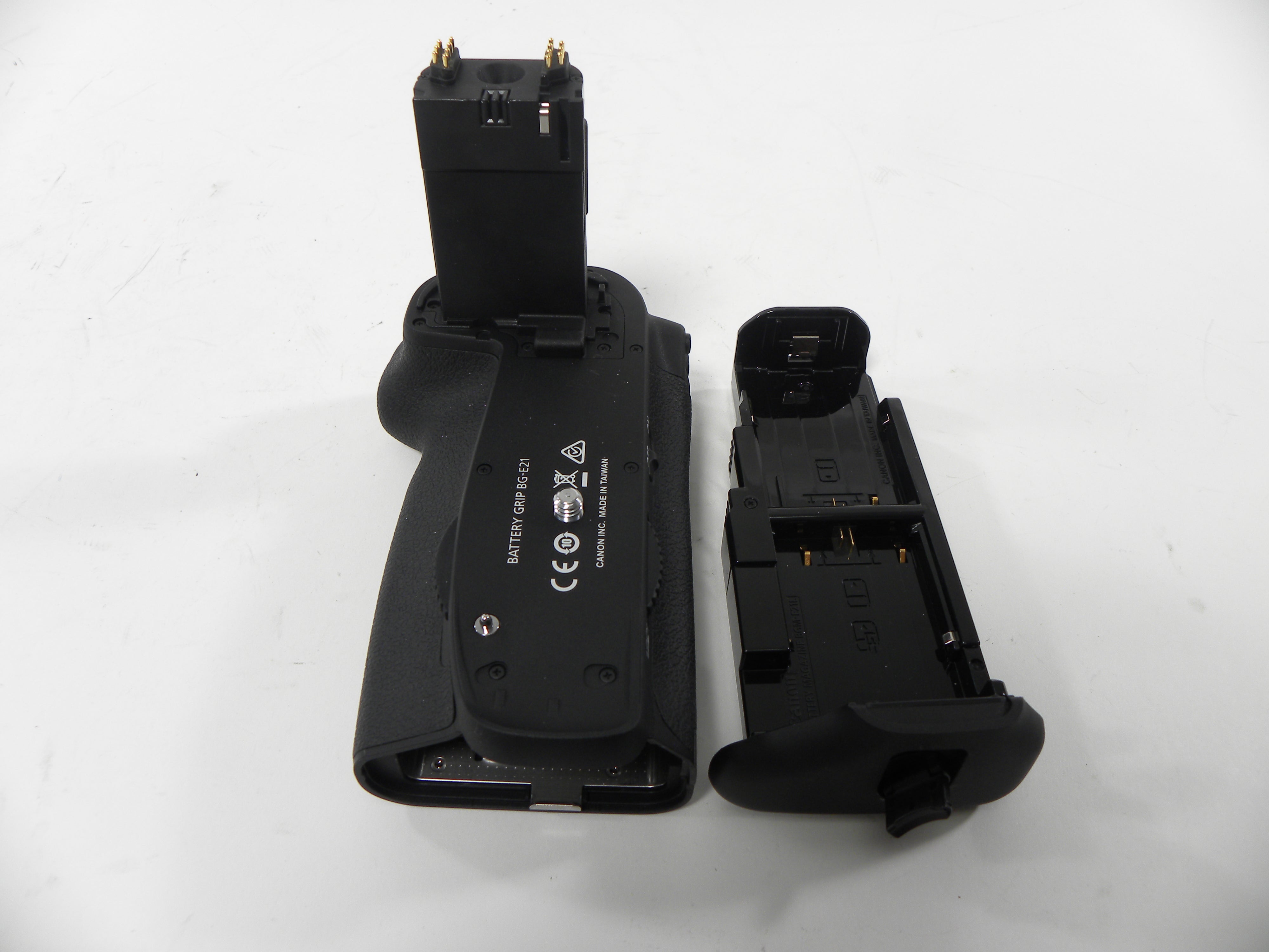 Canon BG-E21 Battery Grip for Canon 6D Mark II