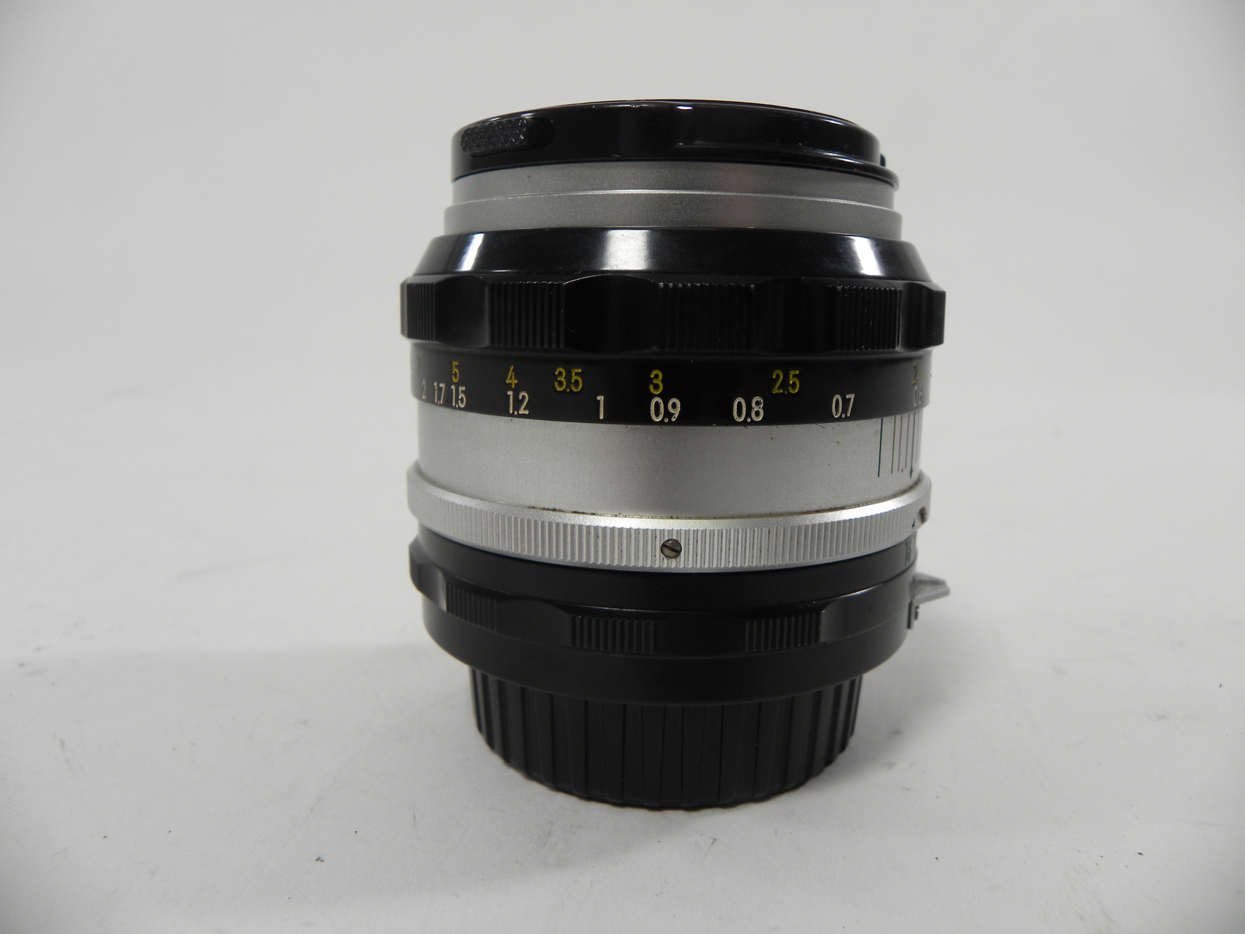 Nikon 50mm f/1.4 Nikkor-S Nippon Kogaku Non-AI F Mount Lens