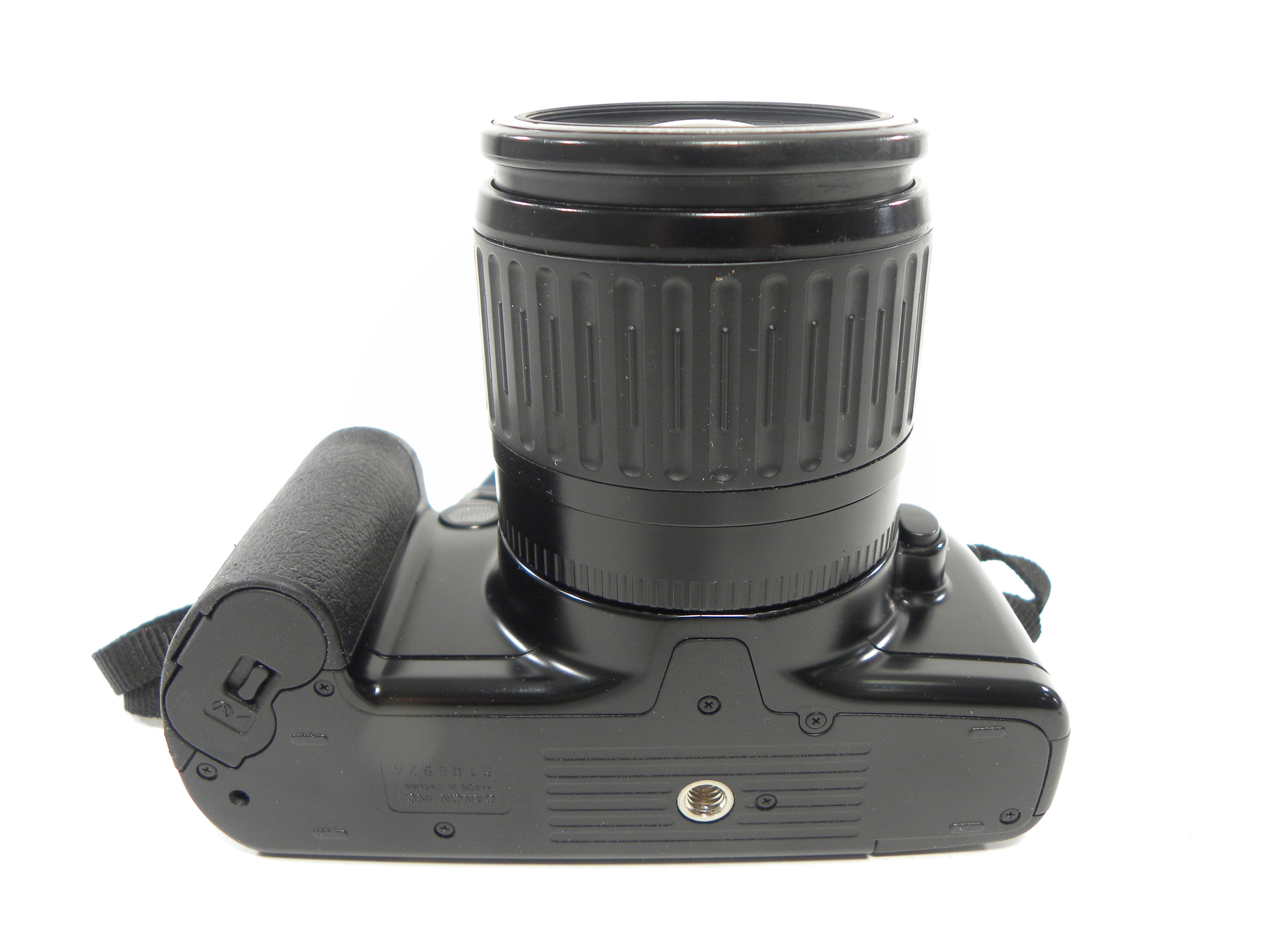 Canon EOS Rebel XS 35mm SLR w/EF 35-80mm f4-5.6