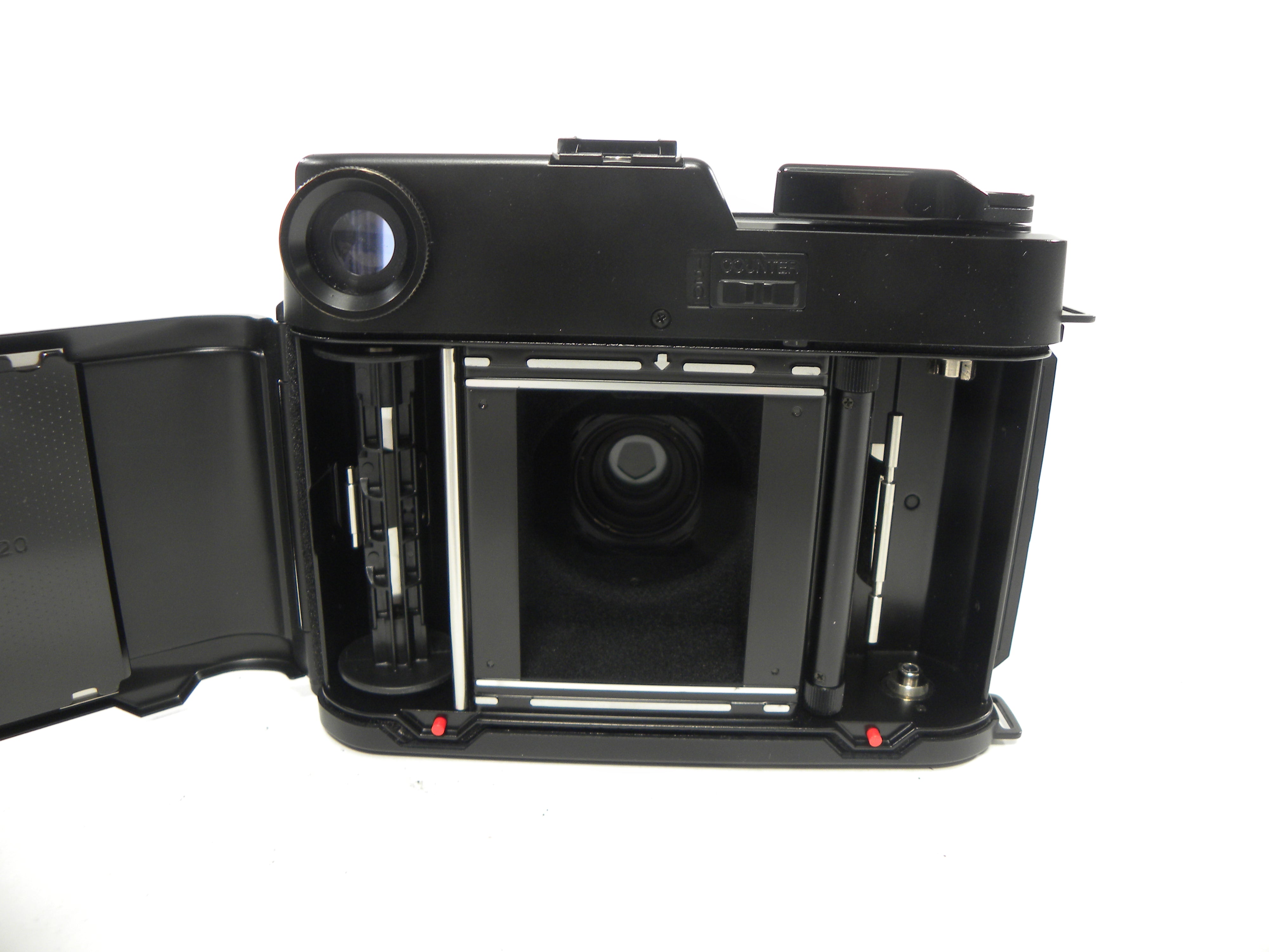 Fuji GS645S Professional Wide 60 6x4.5 Camera