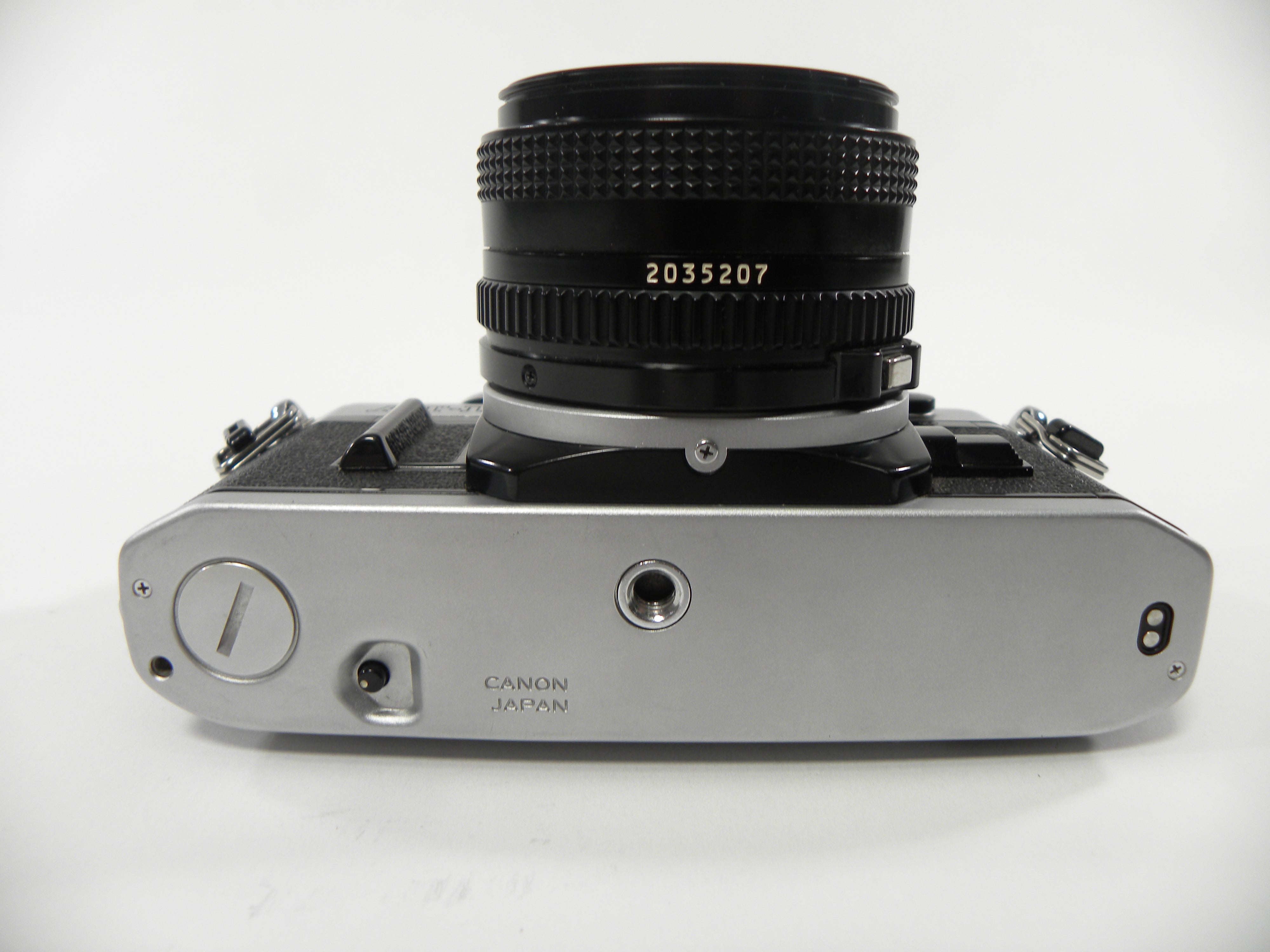 Canon AT-1 35mm SLR camera w/FD 50mm f1.8