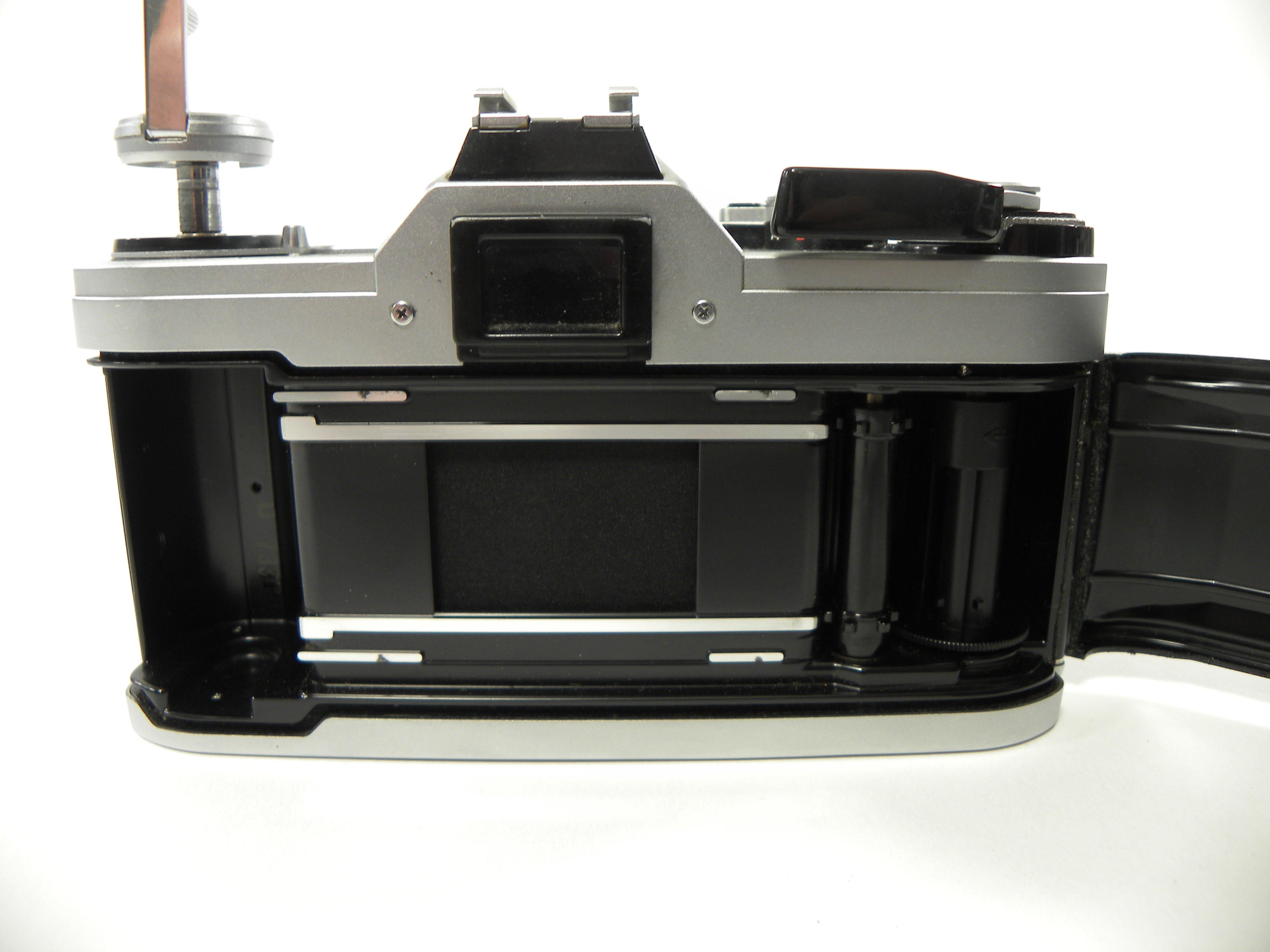 Canon AT-1 35mm SLR camera w/FD 50mm f1.8