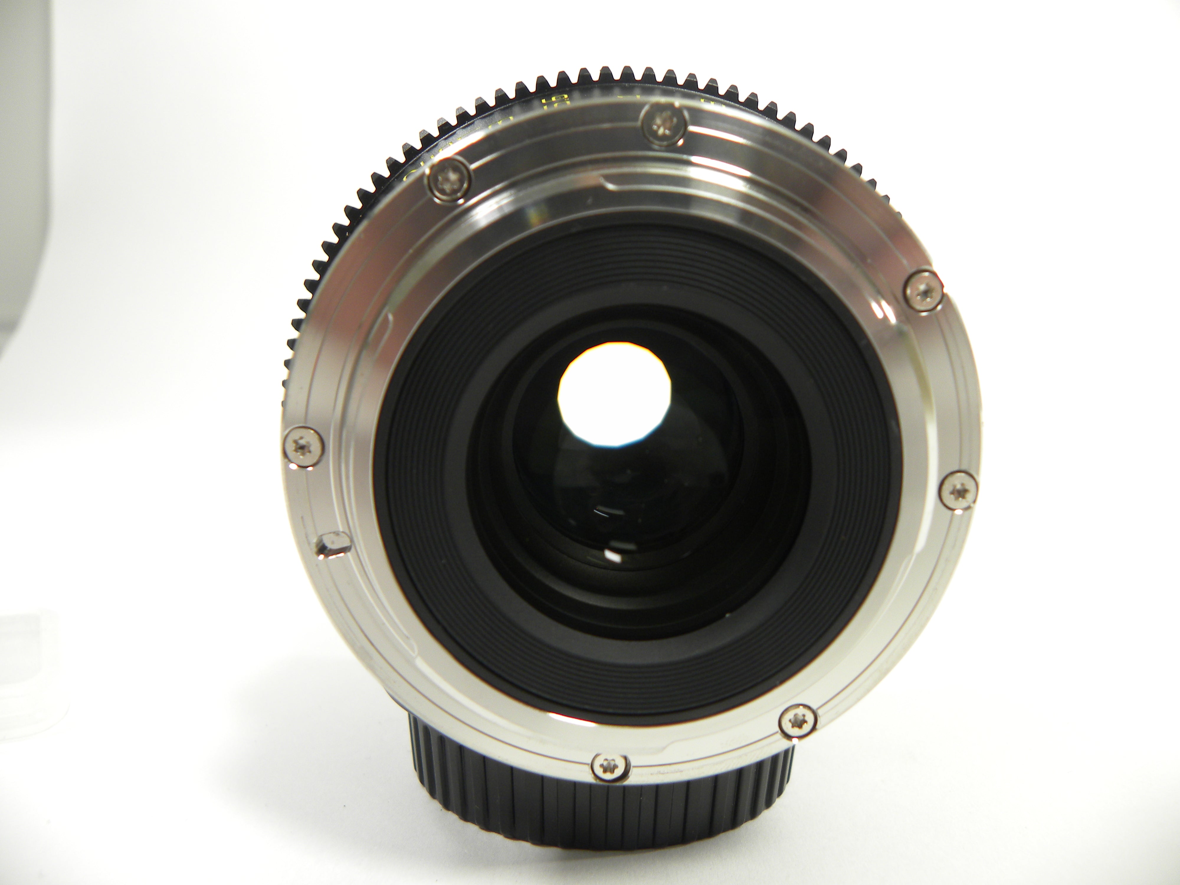 DZOFilm 16mm T2.8 Vespid Prime for Canon EF Mount