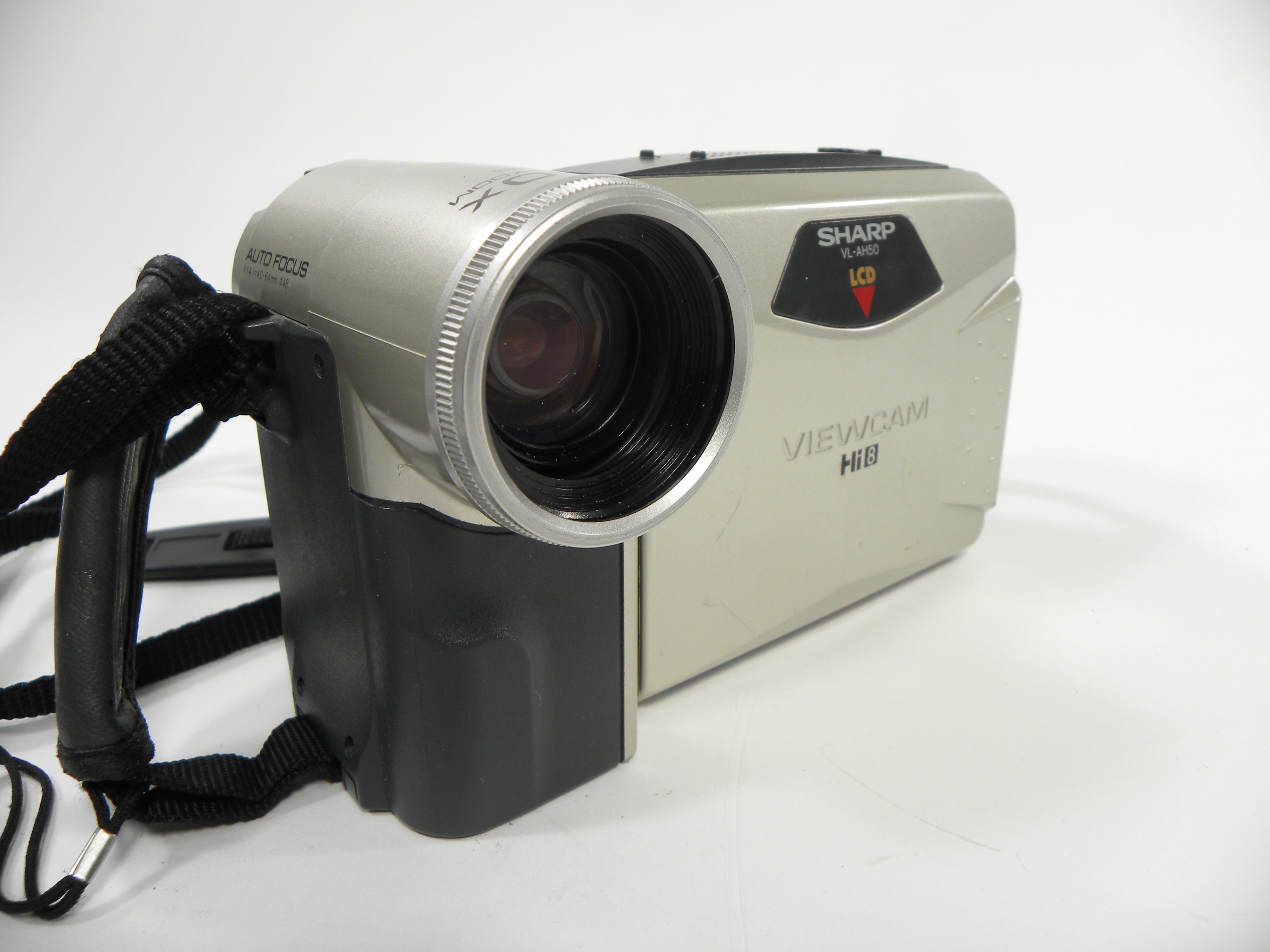 Sharp Viewcam VL-AH50U Hi8 Camcorder