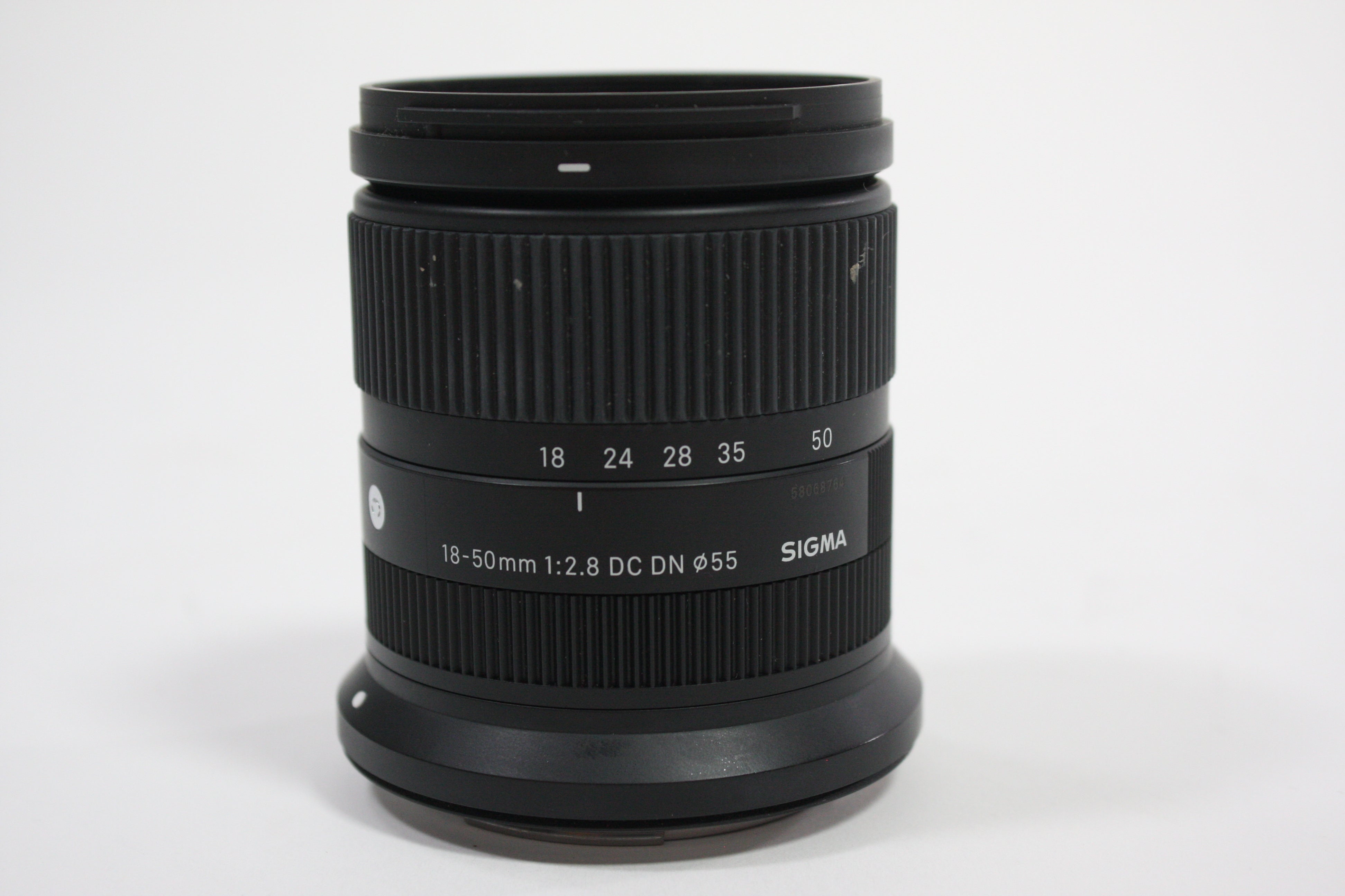 Sigma 18-50mm f/2.8 DC DN for RF Mount