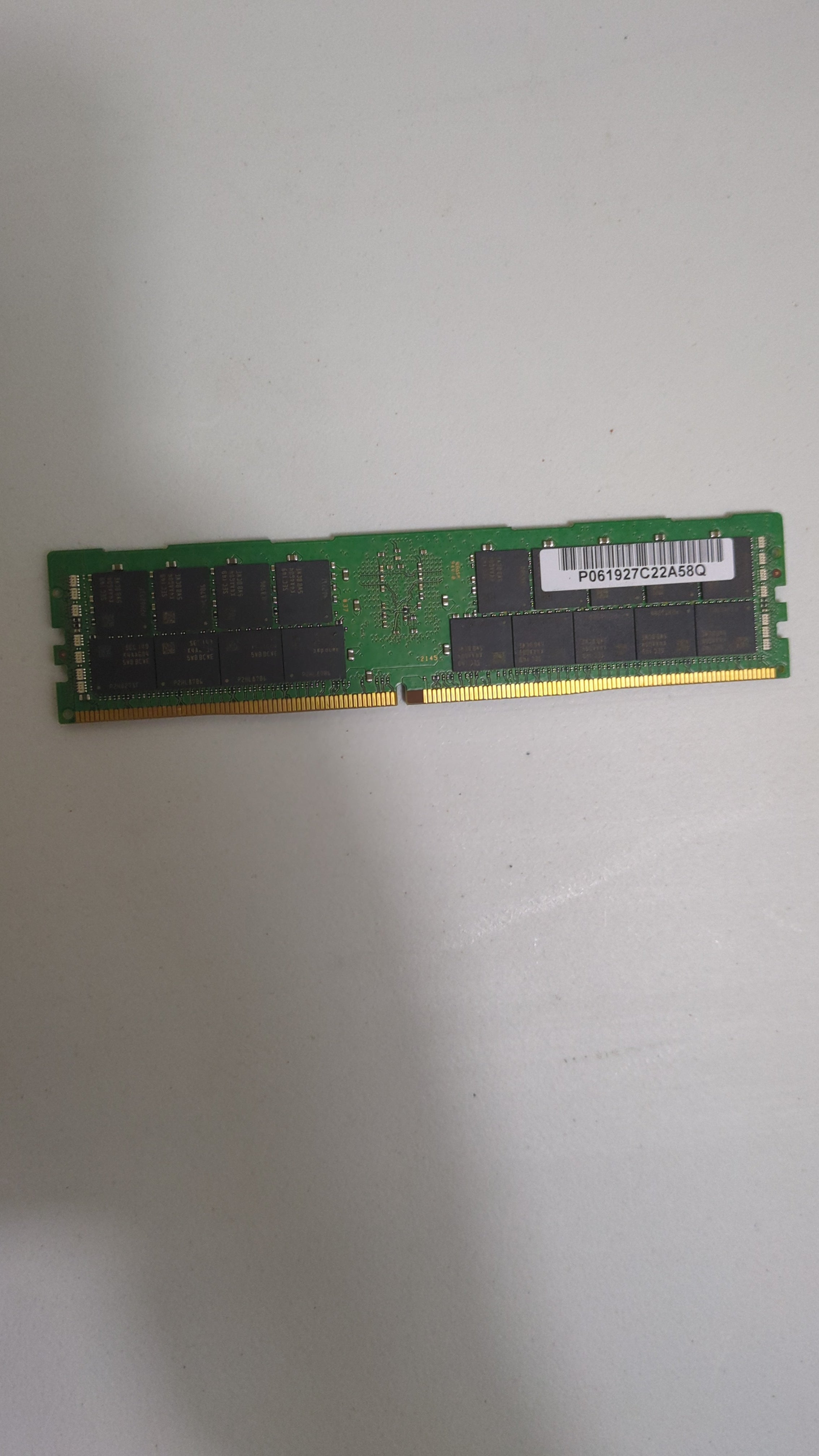 Samsung M393A8G40BB4 64GB RDIMM - Detail View | Alo Tech Solutions