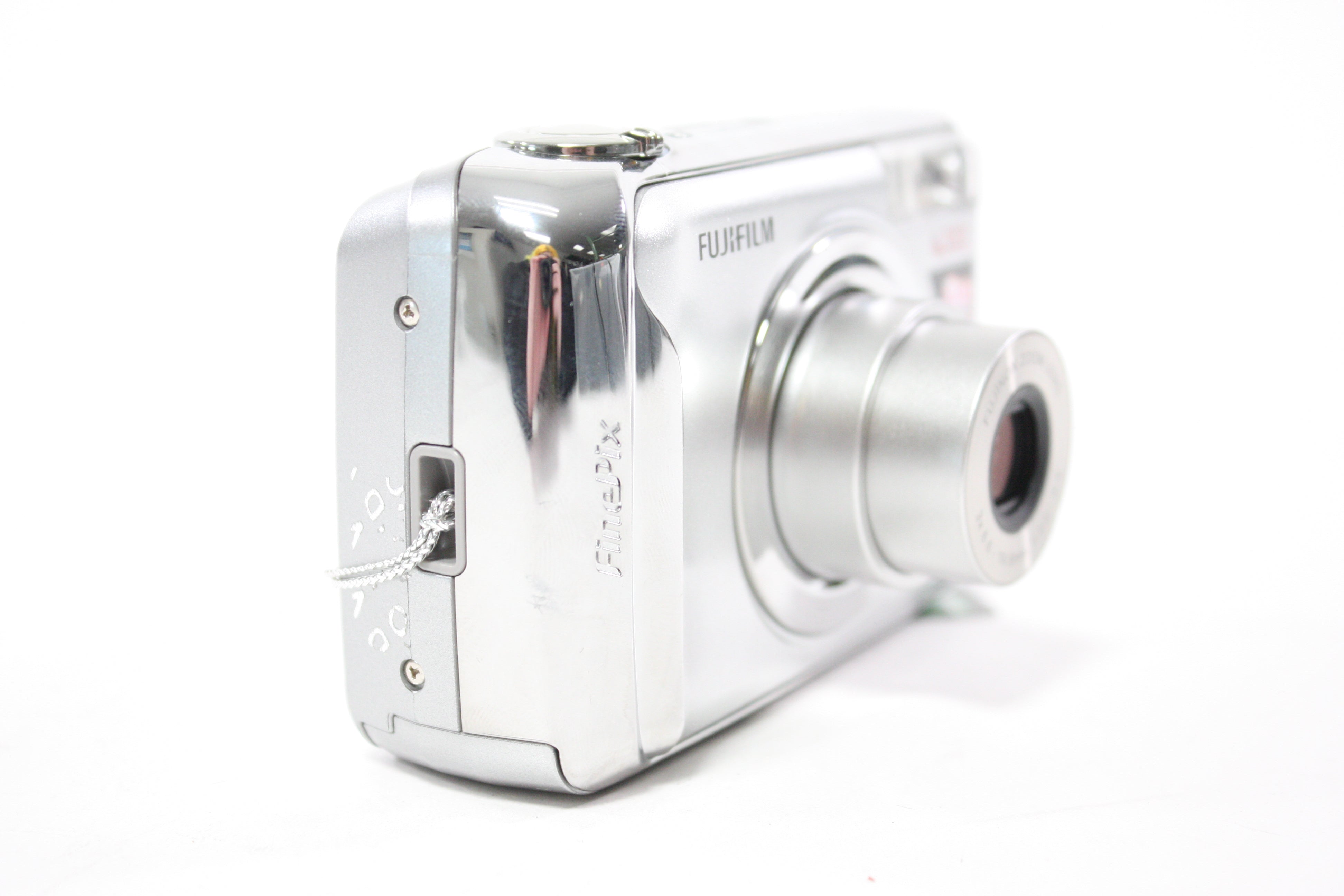 Fujifilm Finepix A610 Digital Point and Shoot Camera 3x Zoom 6.3mp