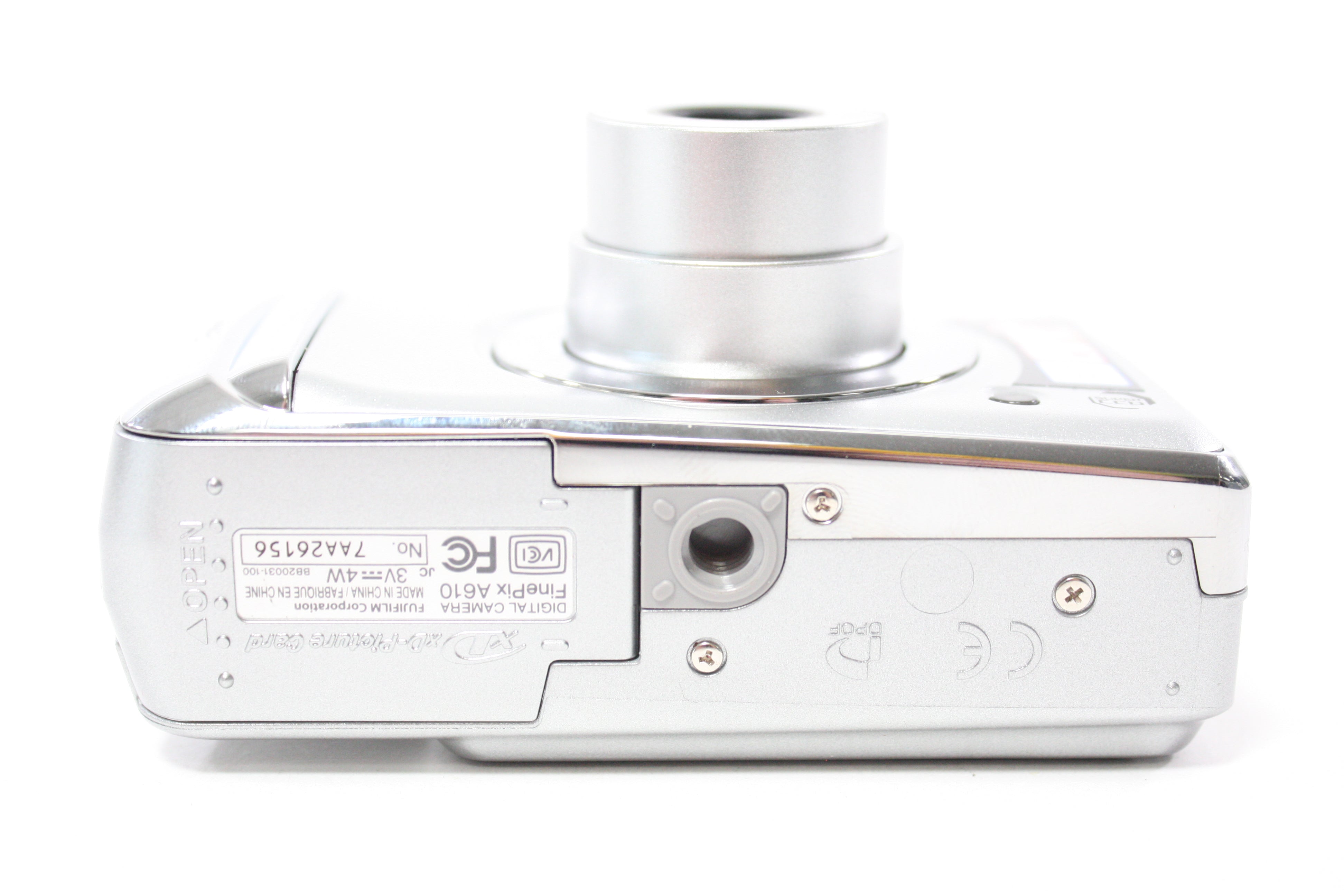 Fujifilm Finepix A610 Digital Point and Shoot Camera 3x Zoom 6.3mp